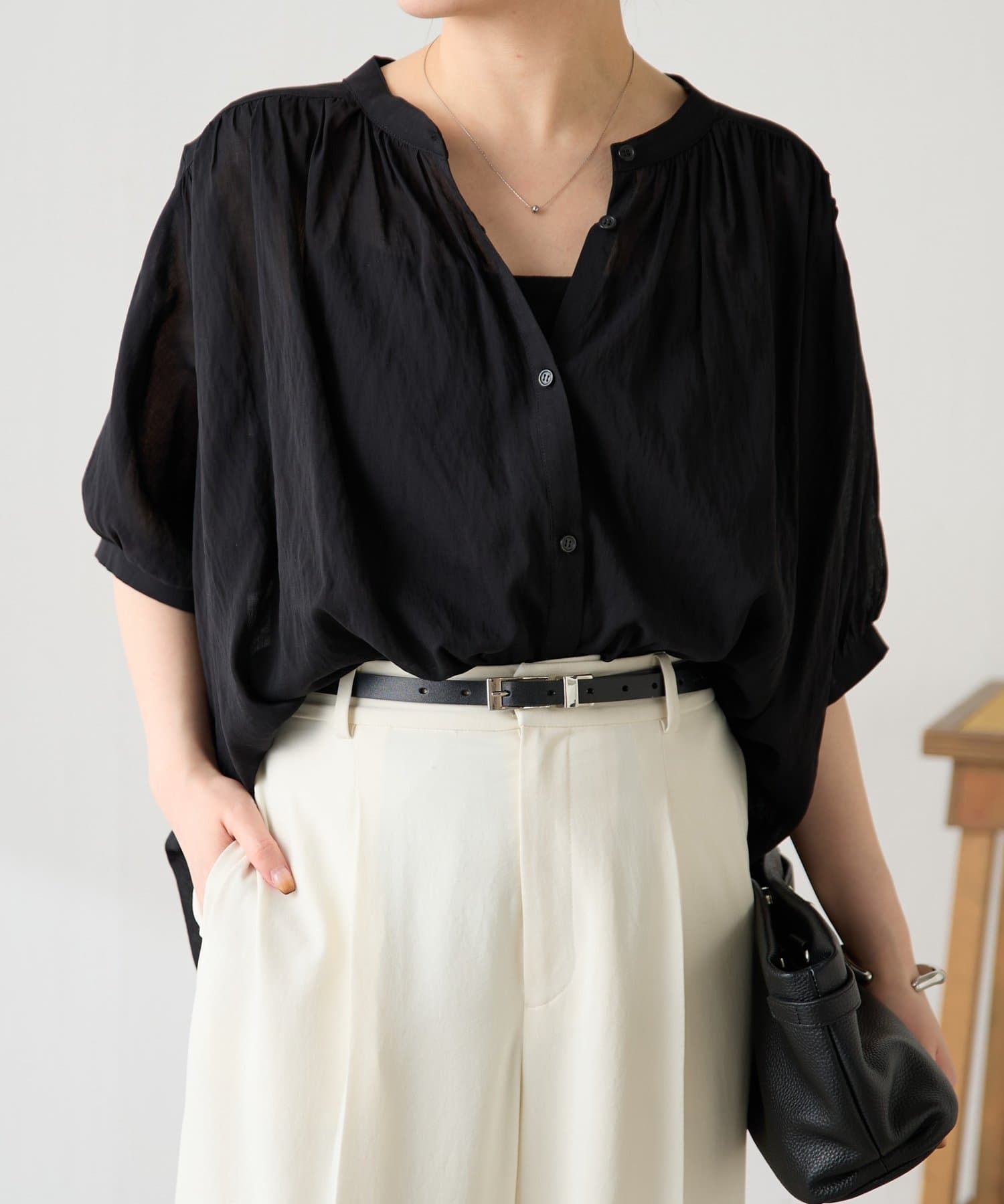 COLLAGE GALLARDAGALANTE(コラージュ ガリャルダガランテ) 【ドライタッチ/二の腕カバー】強撚2WAYシアーボウタイブラウス