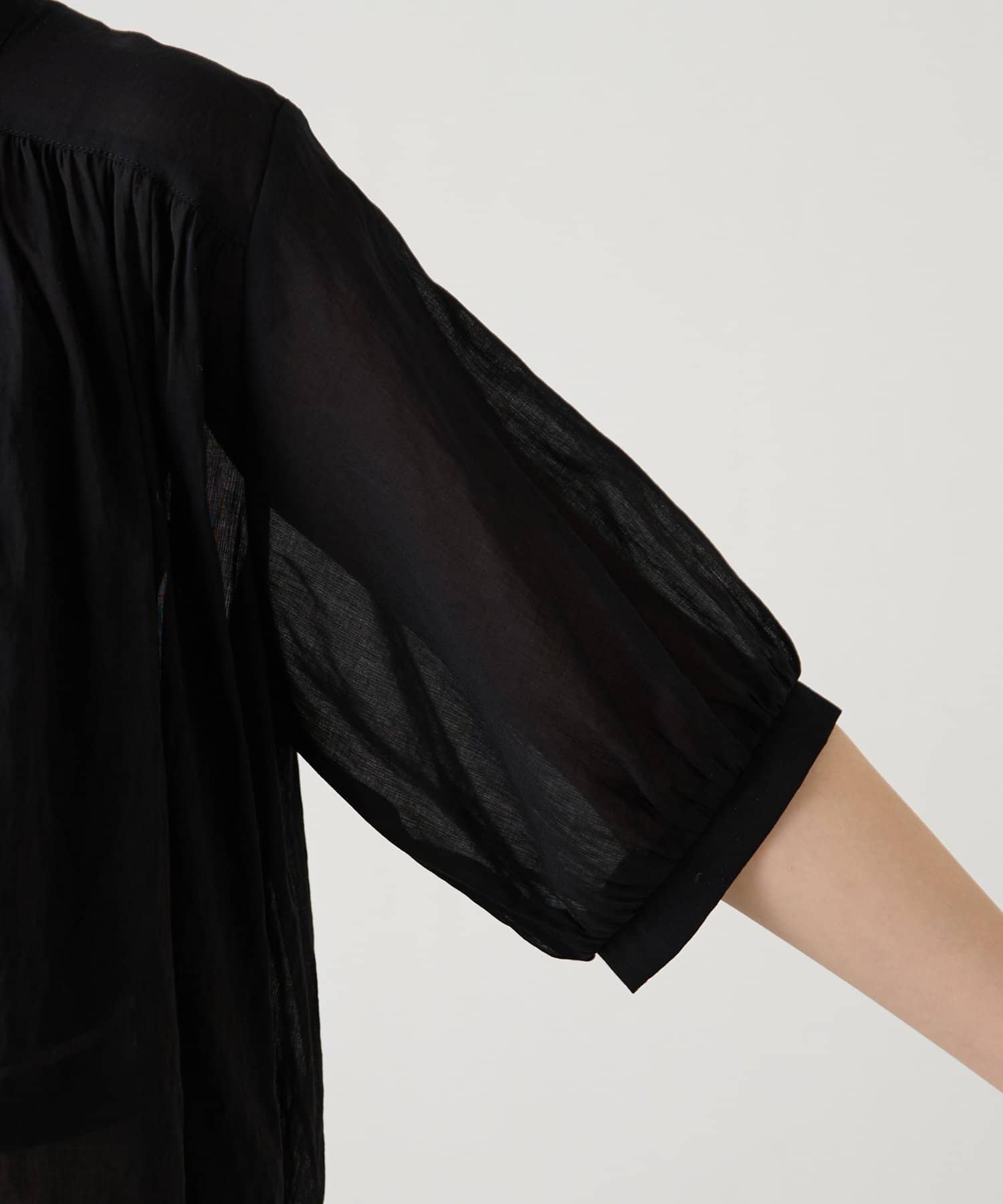 COLLAGE GALLARDAGALANTE(コラージュ ガリャルダガランテ) 【ドライタッチ/二の腕カバー】強撚2WAYシアーボウタイブラウス