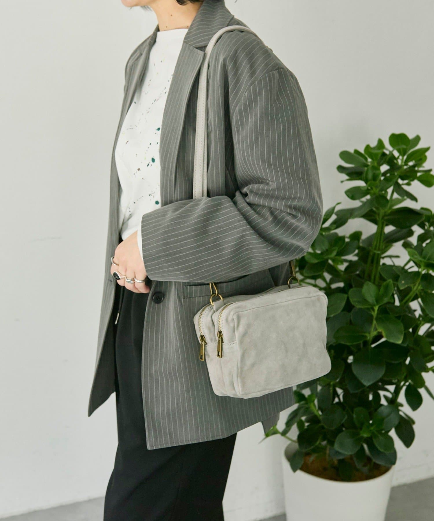 ear PAPILLONNER(イア パピヨネ) 《ear別注》【B#AG(バッグ）】スエードショルダーバッグ