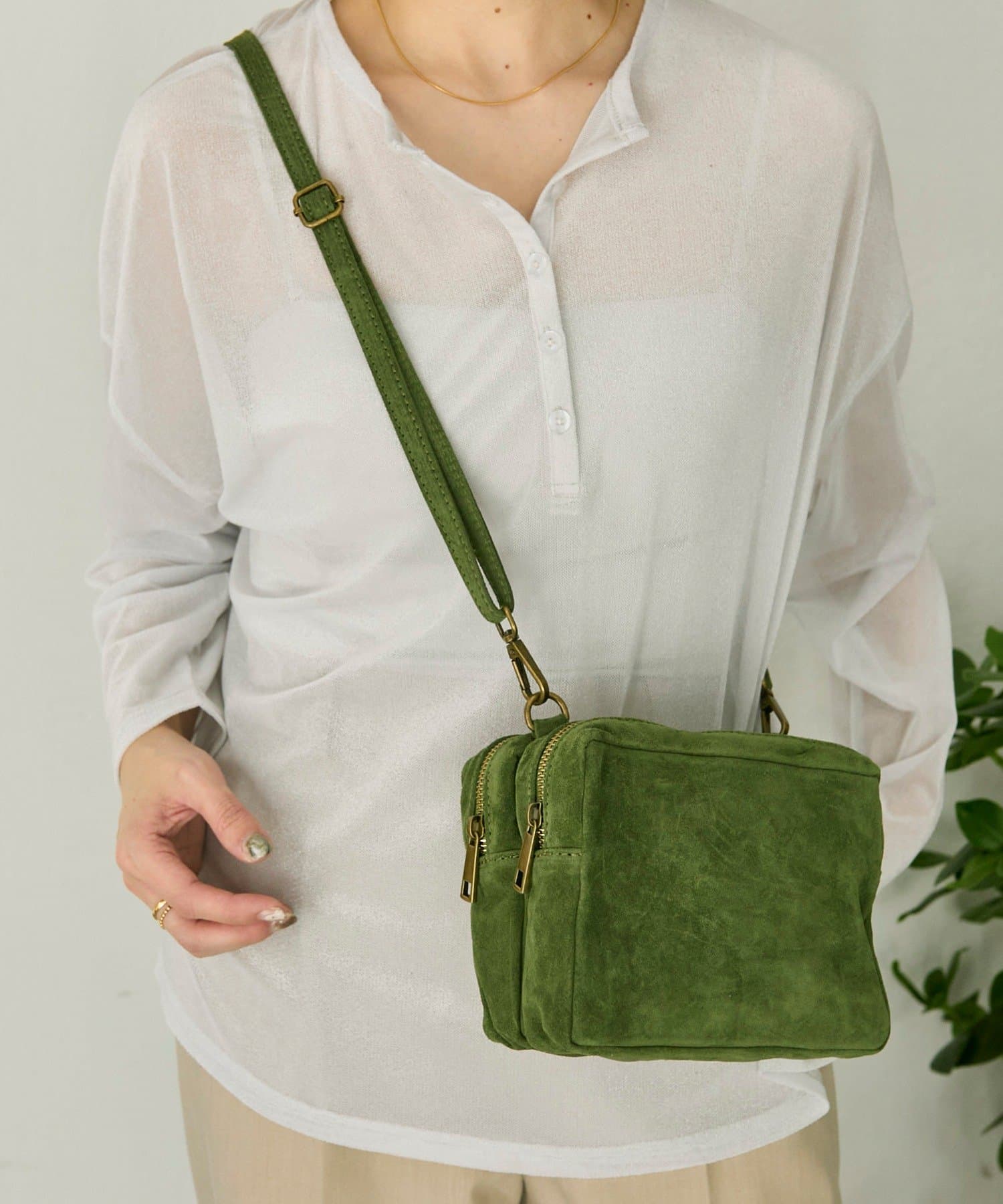 ear PAPILLONNER(イア パピヨネ) 《ear別注》【B#AG(バッグ）】スエードショルダーバッグ