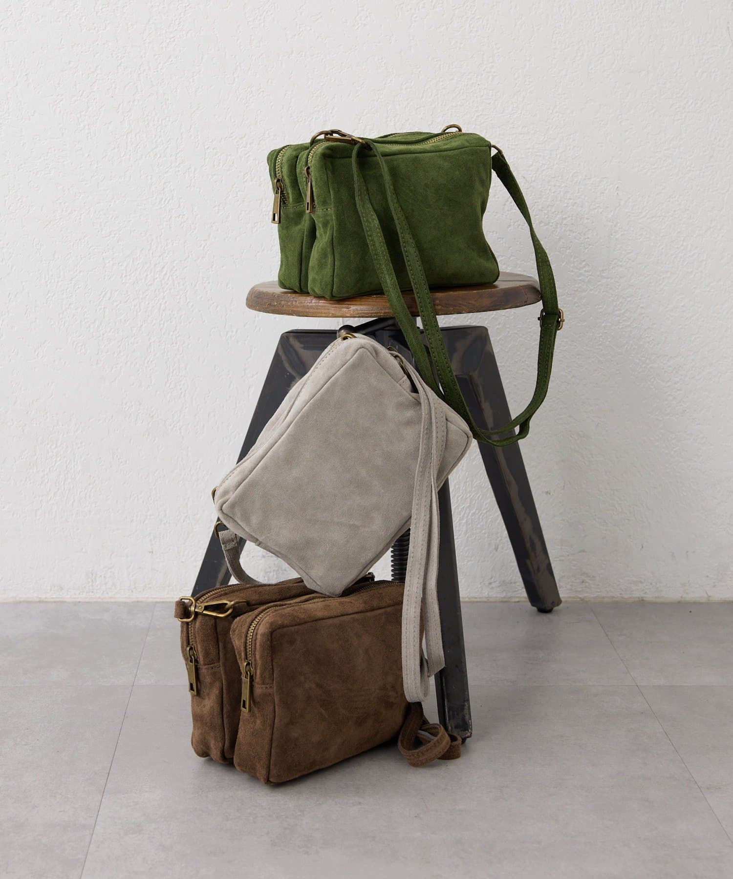 ear PAPILLONNER(イア パピヨネ) 《ear別注》【B#AG(バッグ）】スエードショルダーバッグ