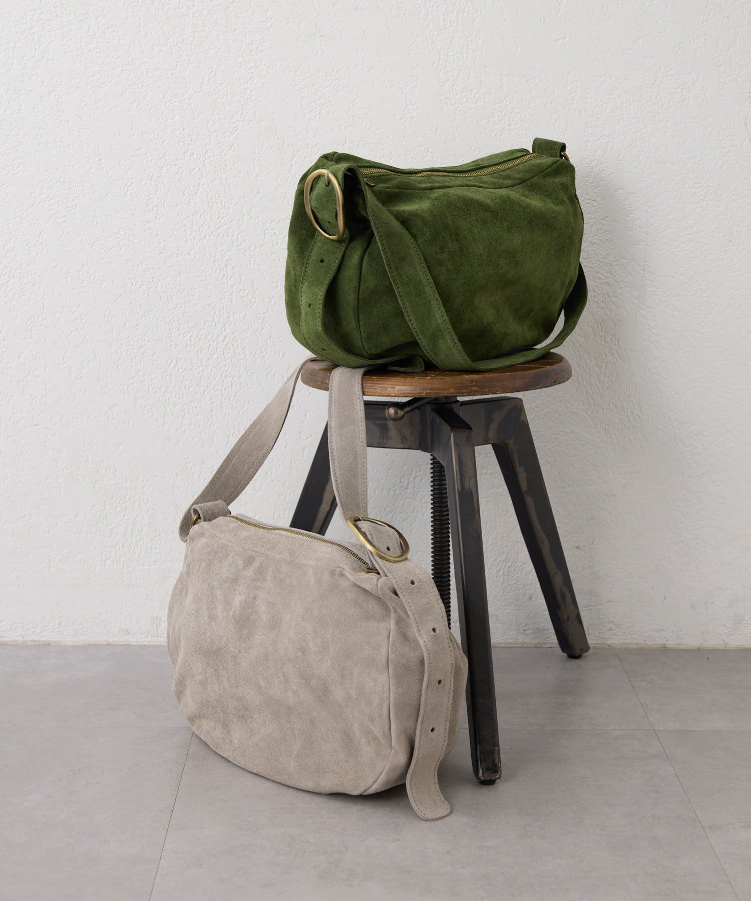 ear PAPILLONNER(イア パピヨネ) 《ear別注》【B#AG(バッグ)】スエードワンハンドルバッグ