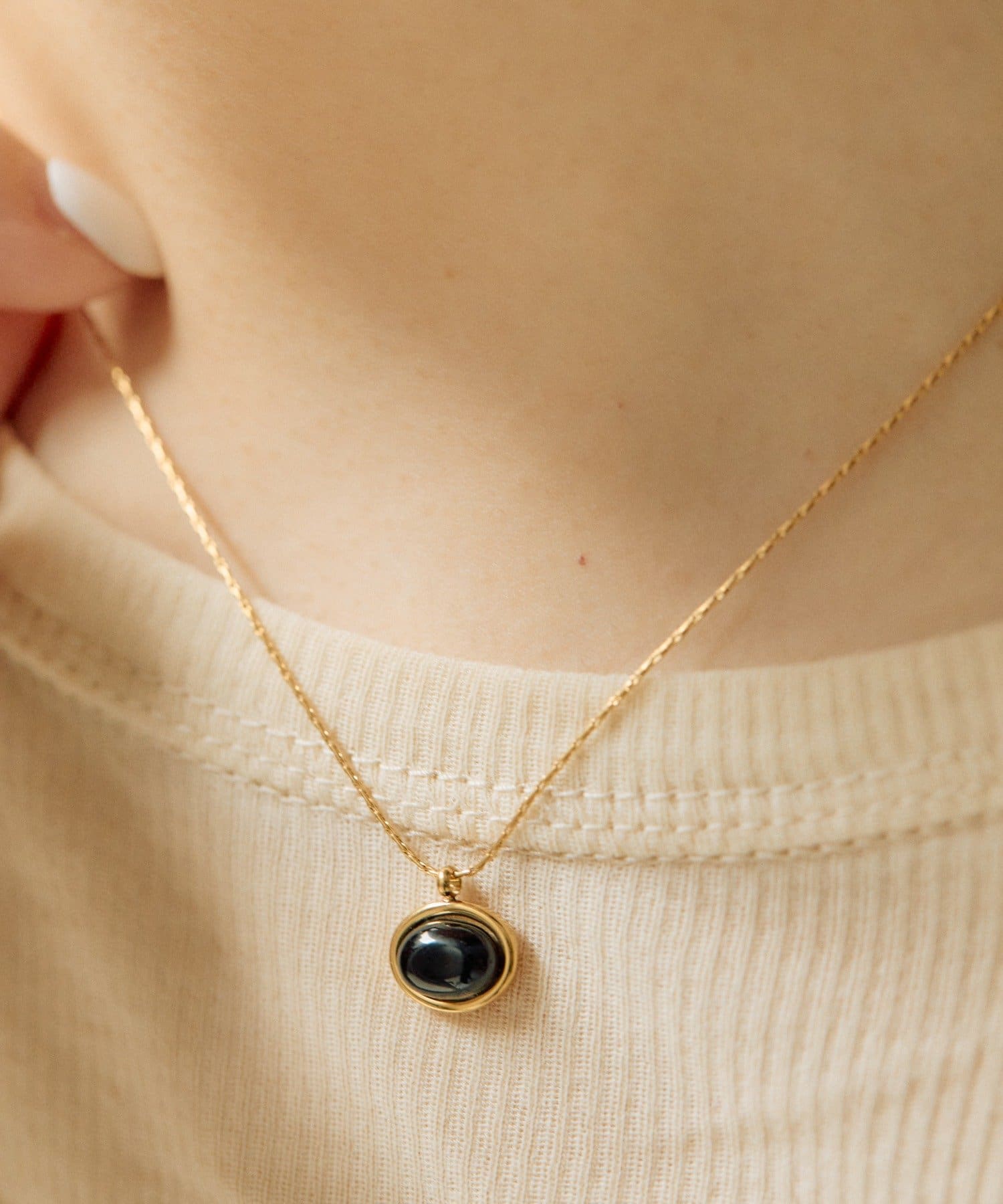 ear PAPILLONNER(イア パピヨネ) 《金属アレルギー対応/ステンレス》カボショントップネックレス