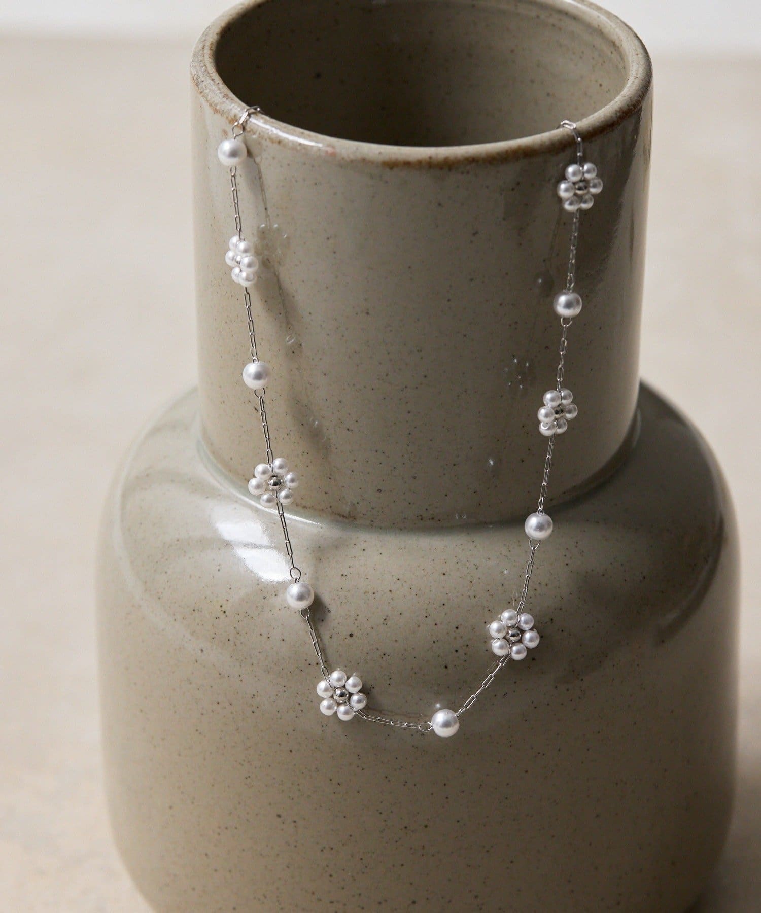 ear PAPILLONNER(イア パピヨネ) フラワーパールネックレス