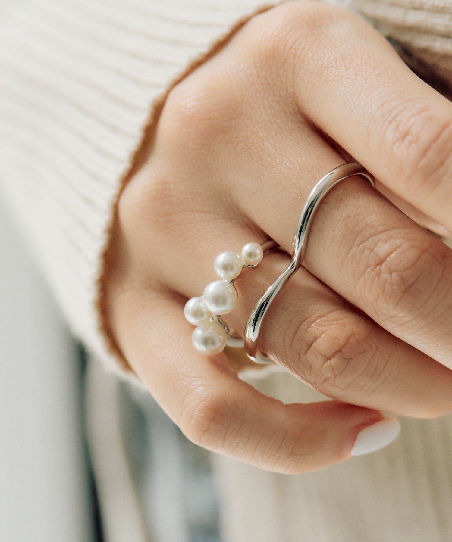 ear PAPILLONNER(イア パピヨネ) パール付ダブルリング