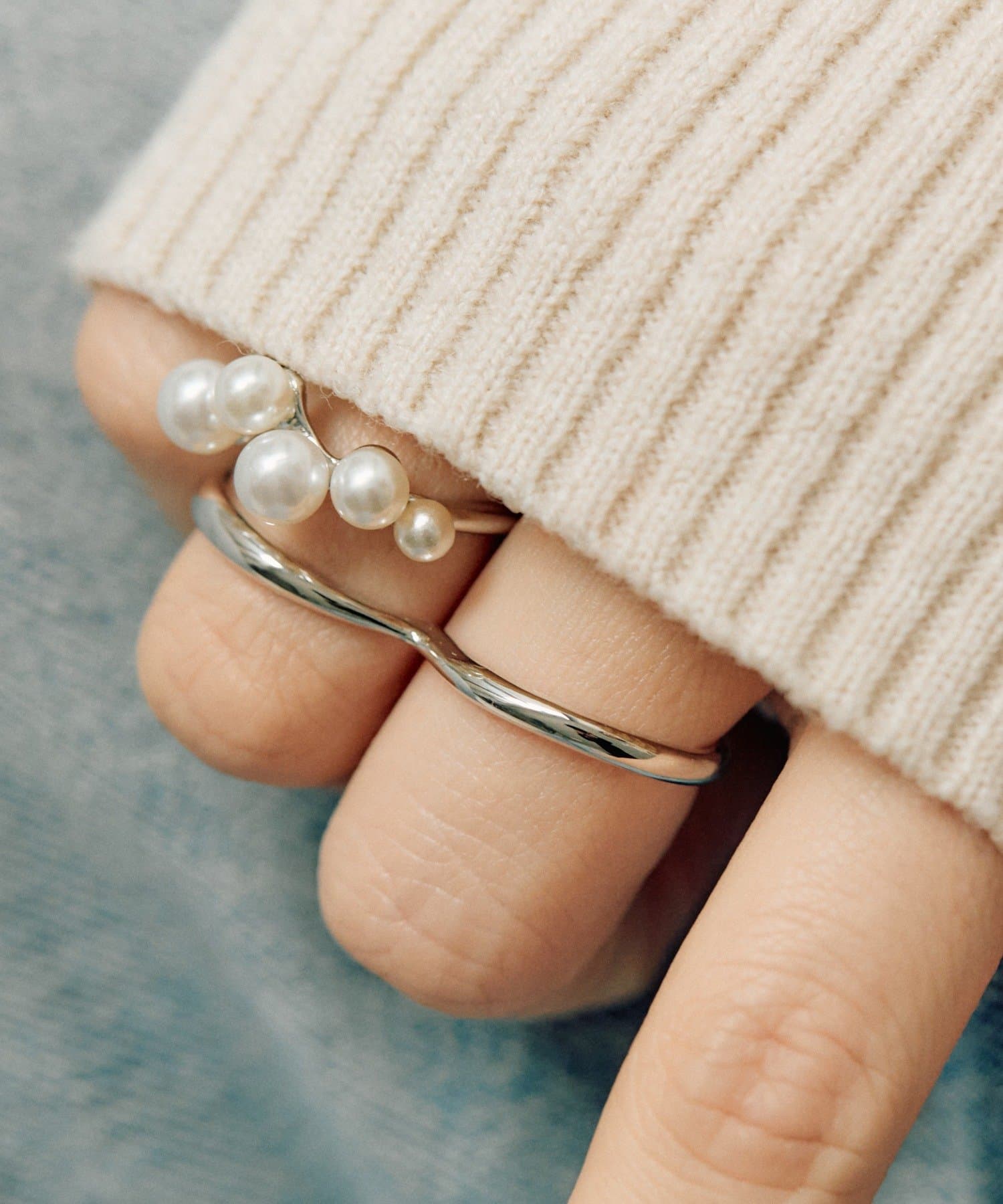 ear PAPILLONNER(イア パピヨネ) パール付ダブルリング