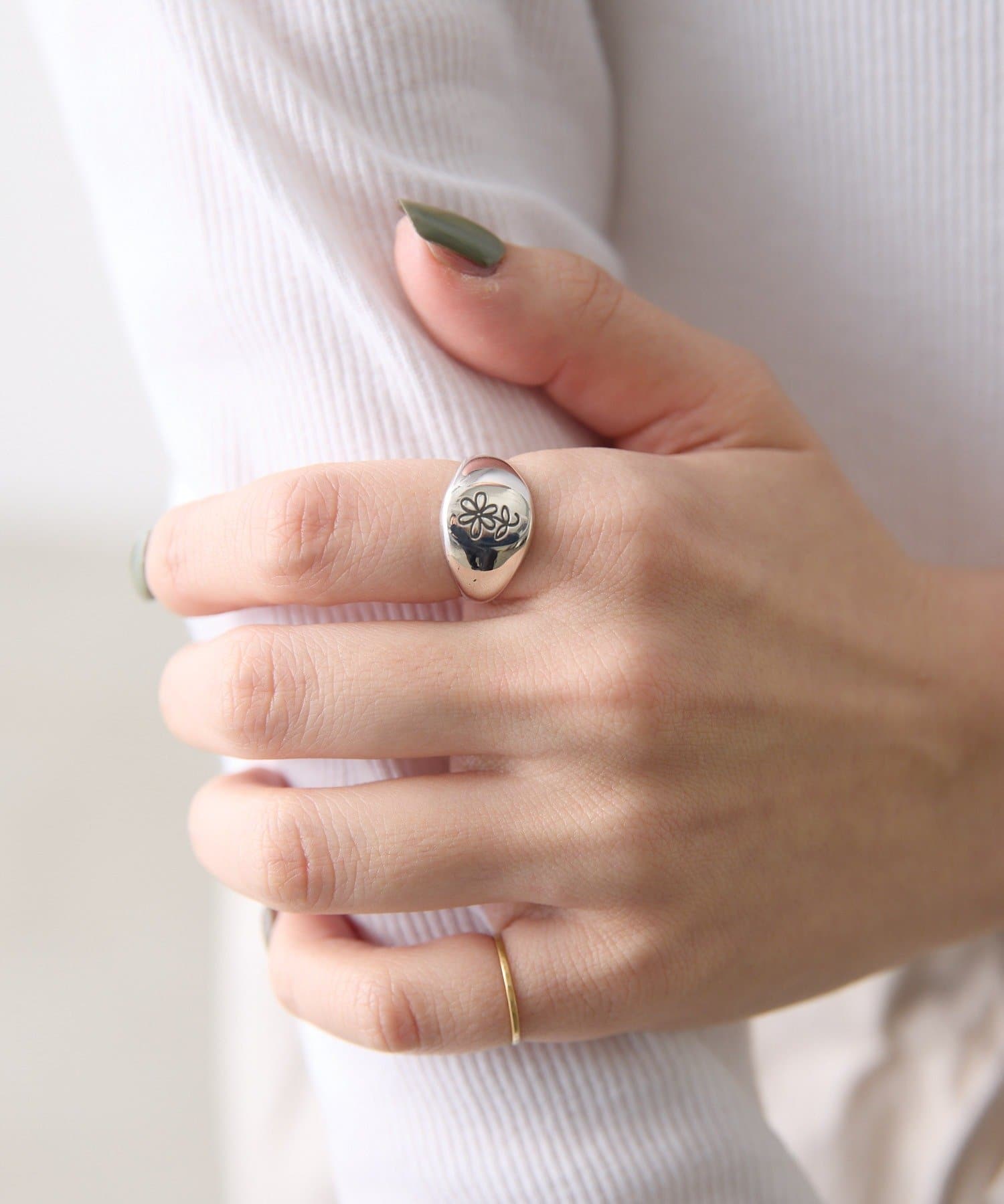 ear PAPILLONNER(イア パピヨネ) 《スターリングシルバー使用》メッセージイラストリング