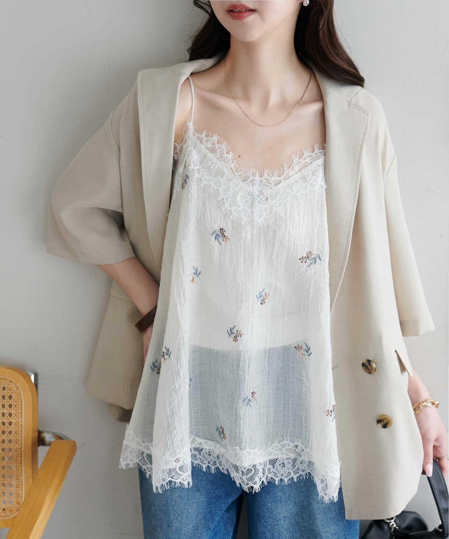 DISCOAT(ディスコート) WEB限定刺繍シアーキャミソール