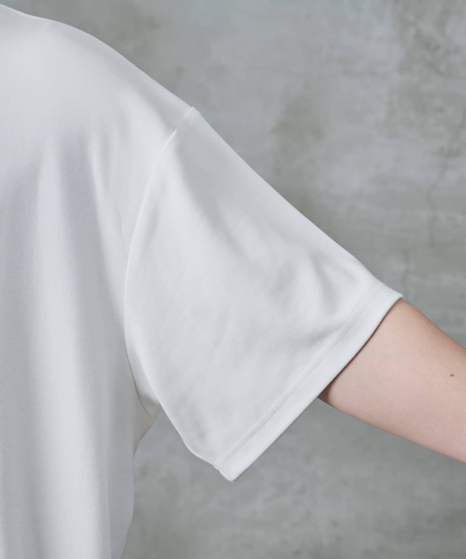 COLONY 2139(コロニー トゥーワンスリーナイン) ピーチソフトタッチTシャツ