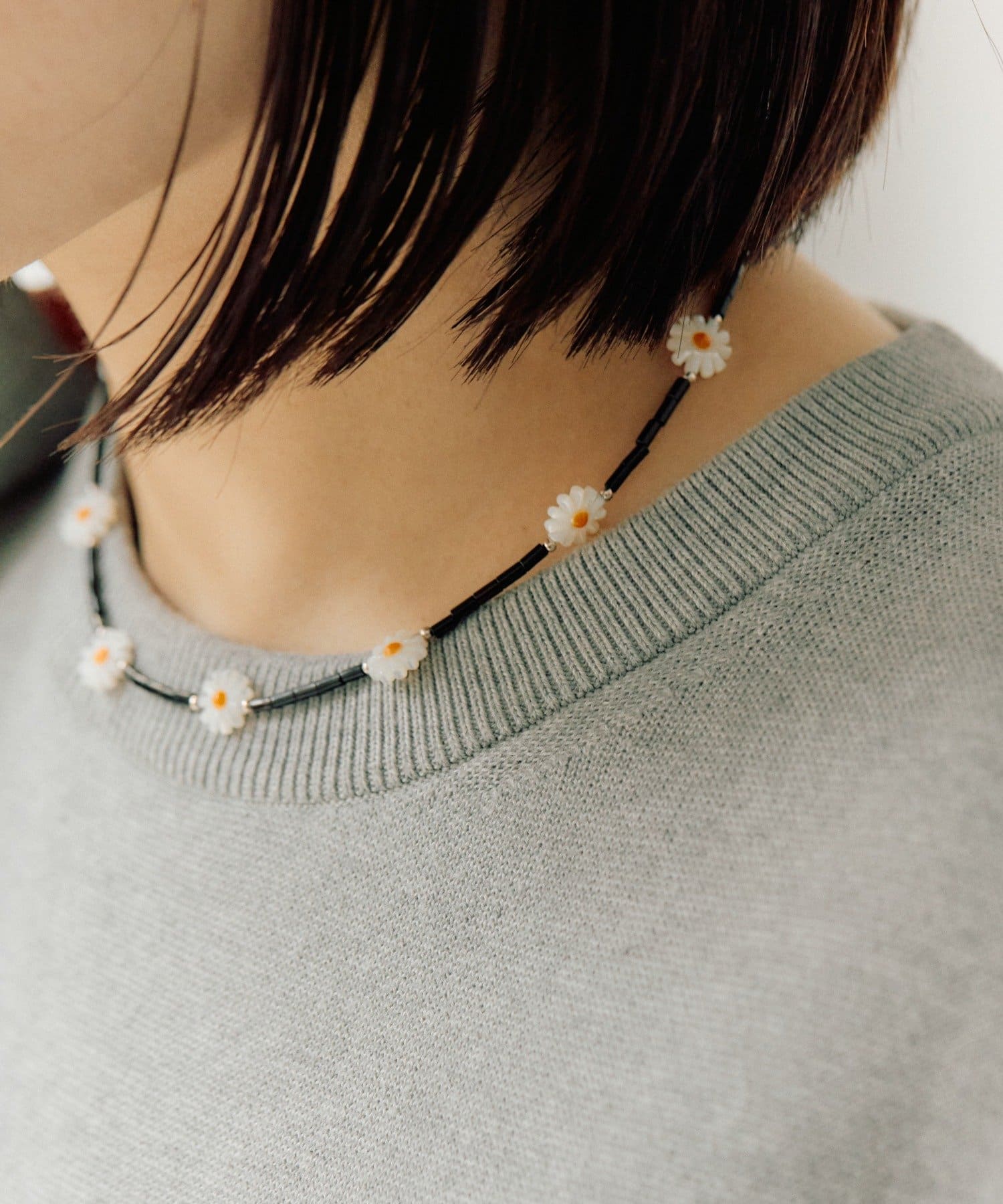 ear PAPILLONNER(イア パピヨネ) 《スターリングシルバー使用/WEB＆一部店舗限定》マーガレットネックレス