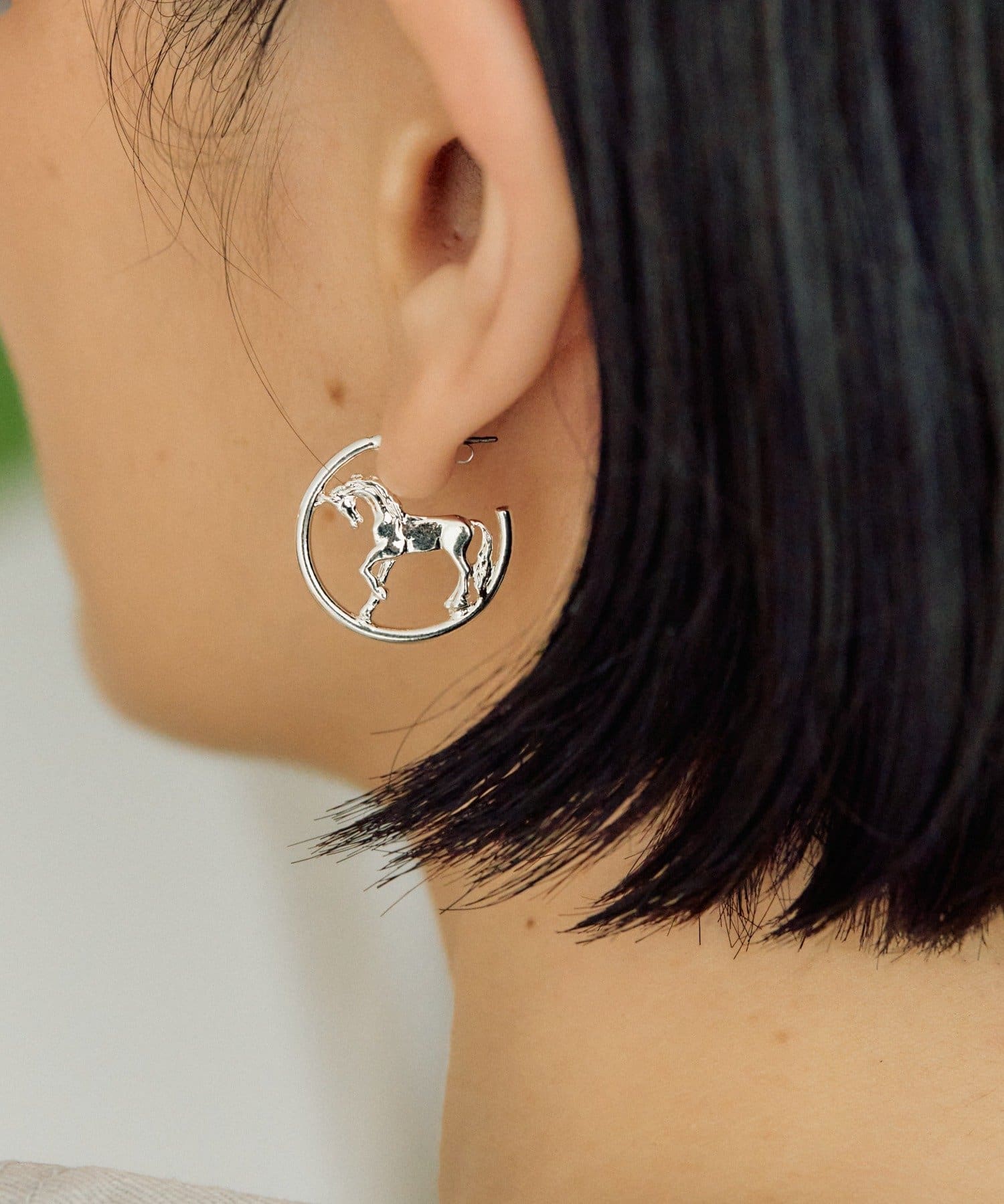 ear PAPILLONNER(イア パピヨネ) ホースエンブレムピアス