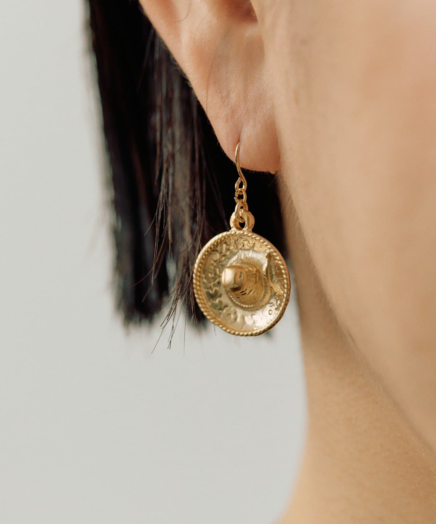 ear PAPILLONNER(イア パピヨネ) 《WEB＆一部店舗限定》ハットコンビピアス