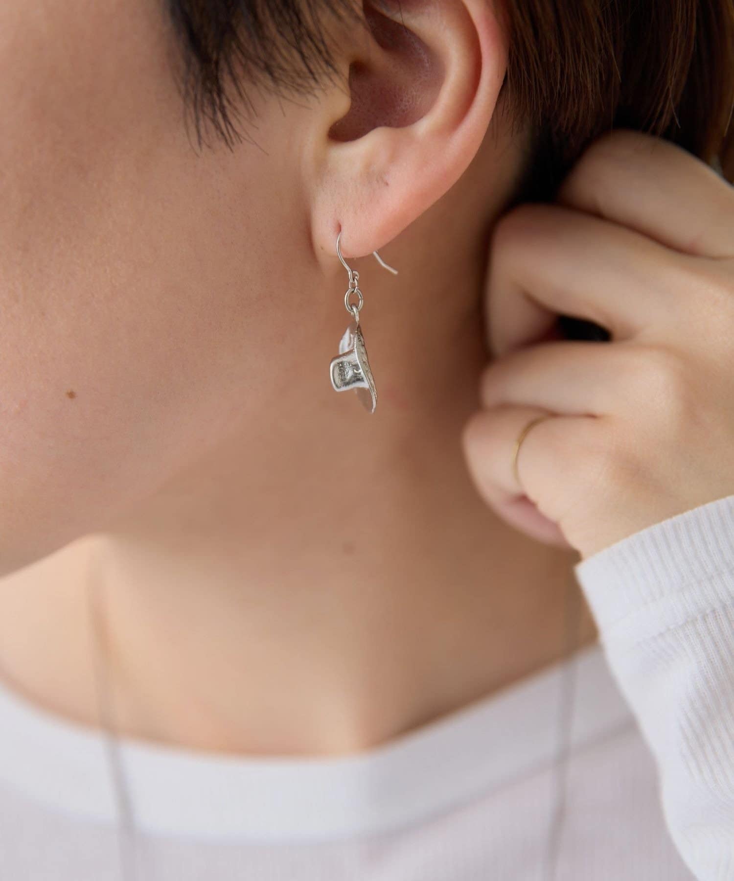 ear PAPILLONNER(イア パピヨネ) 《WEB＆一部店舗限定》ハットコンビピアス