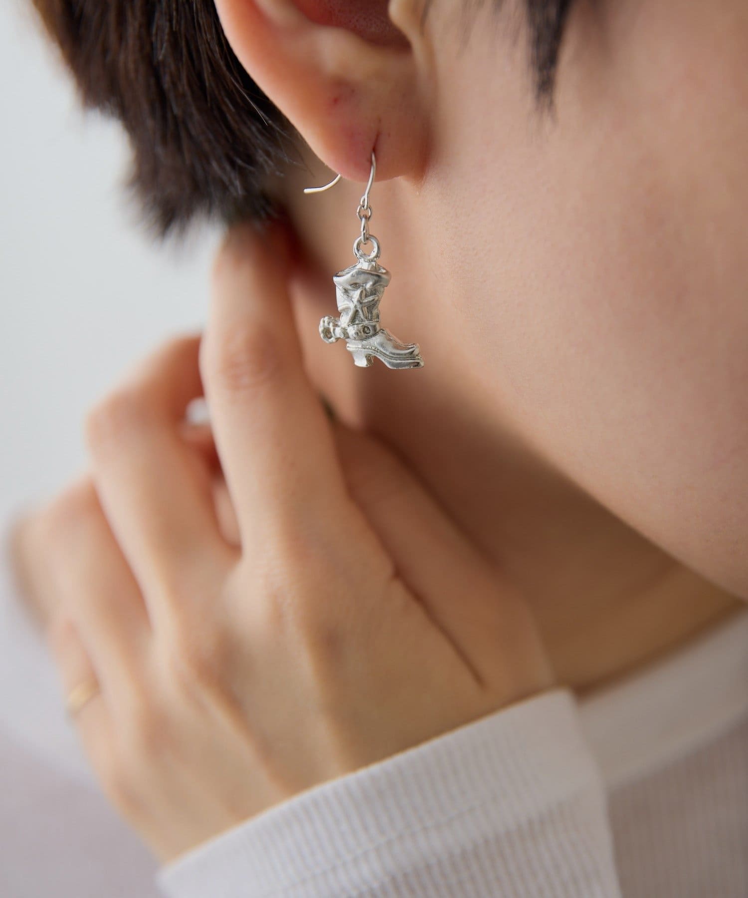 ear PAPILLONNER(イア パピヨネ) 《WEB＆一部店舗限定》ハットコンビピアス