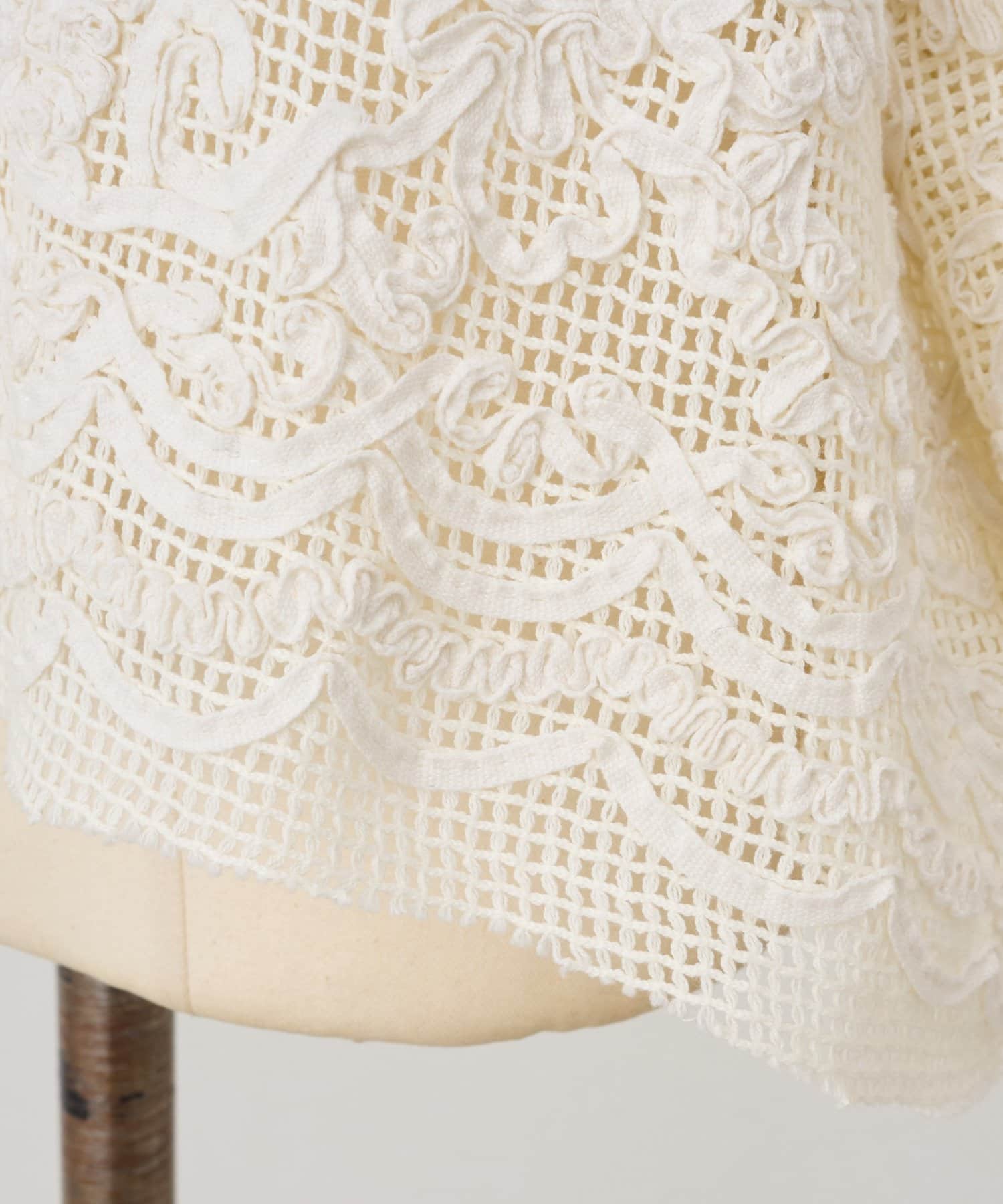 BEARDSLEY(ビアズリー) エンブロイダリープルオーバー