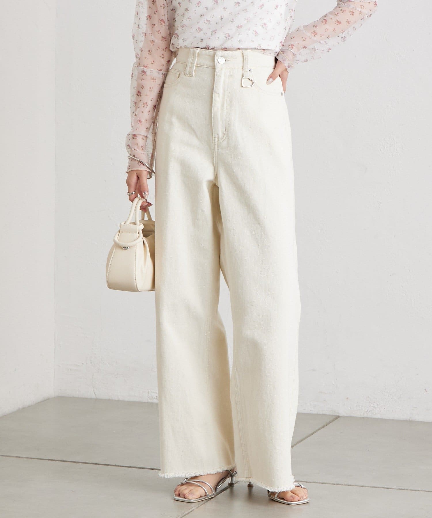 mystic(ミスティック) ハートチャーム付きカラーパンツ