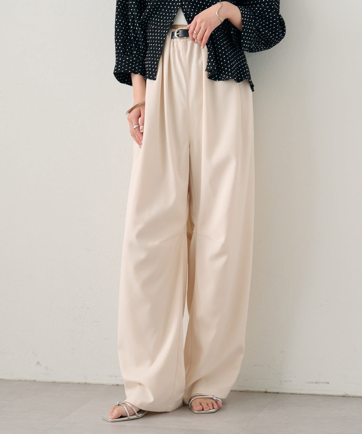 mystic(ミスティック) ベルト付きボリュームスラックス