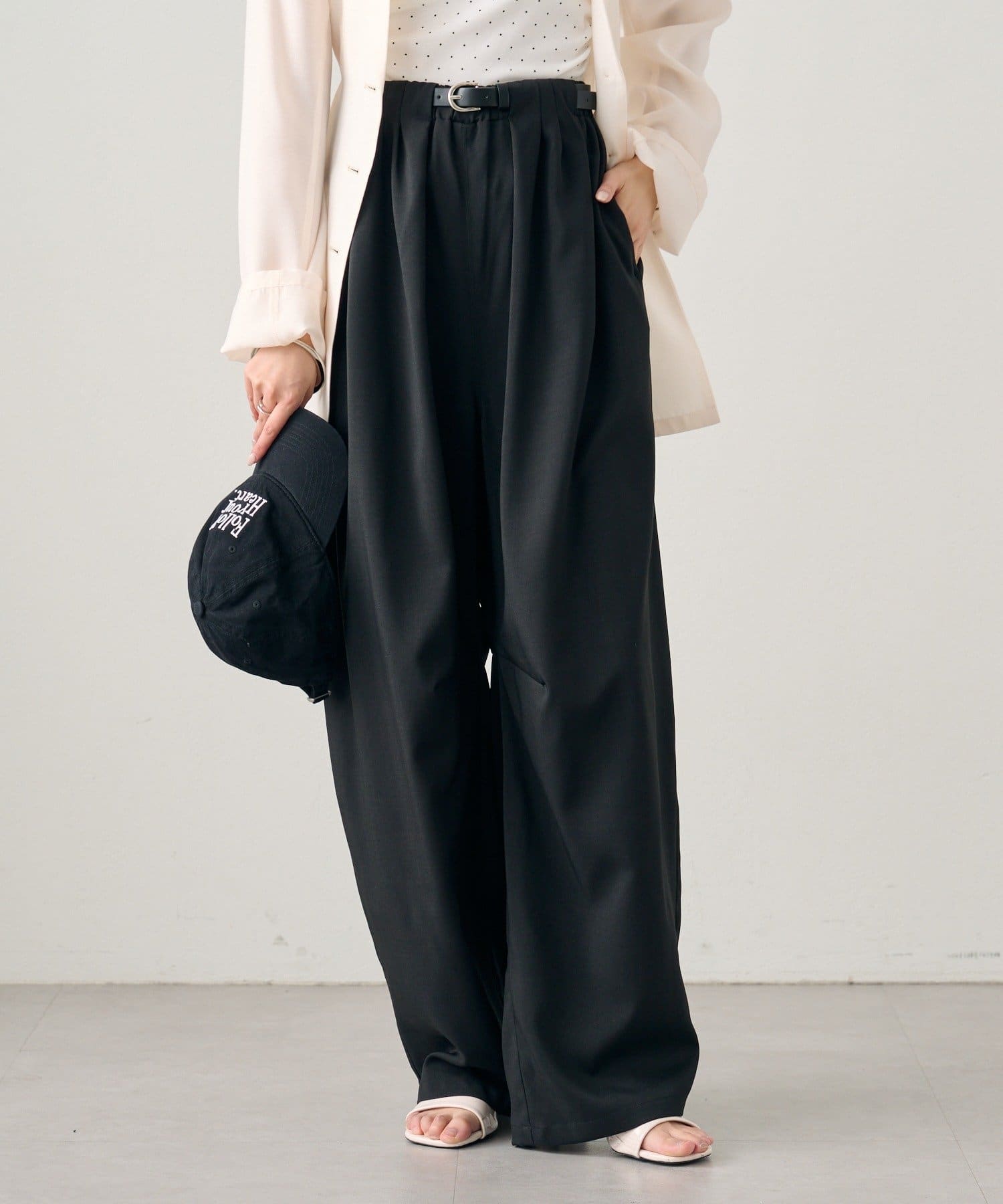 mystic(ミスティック) ベルト付きボリュームスラックス