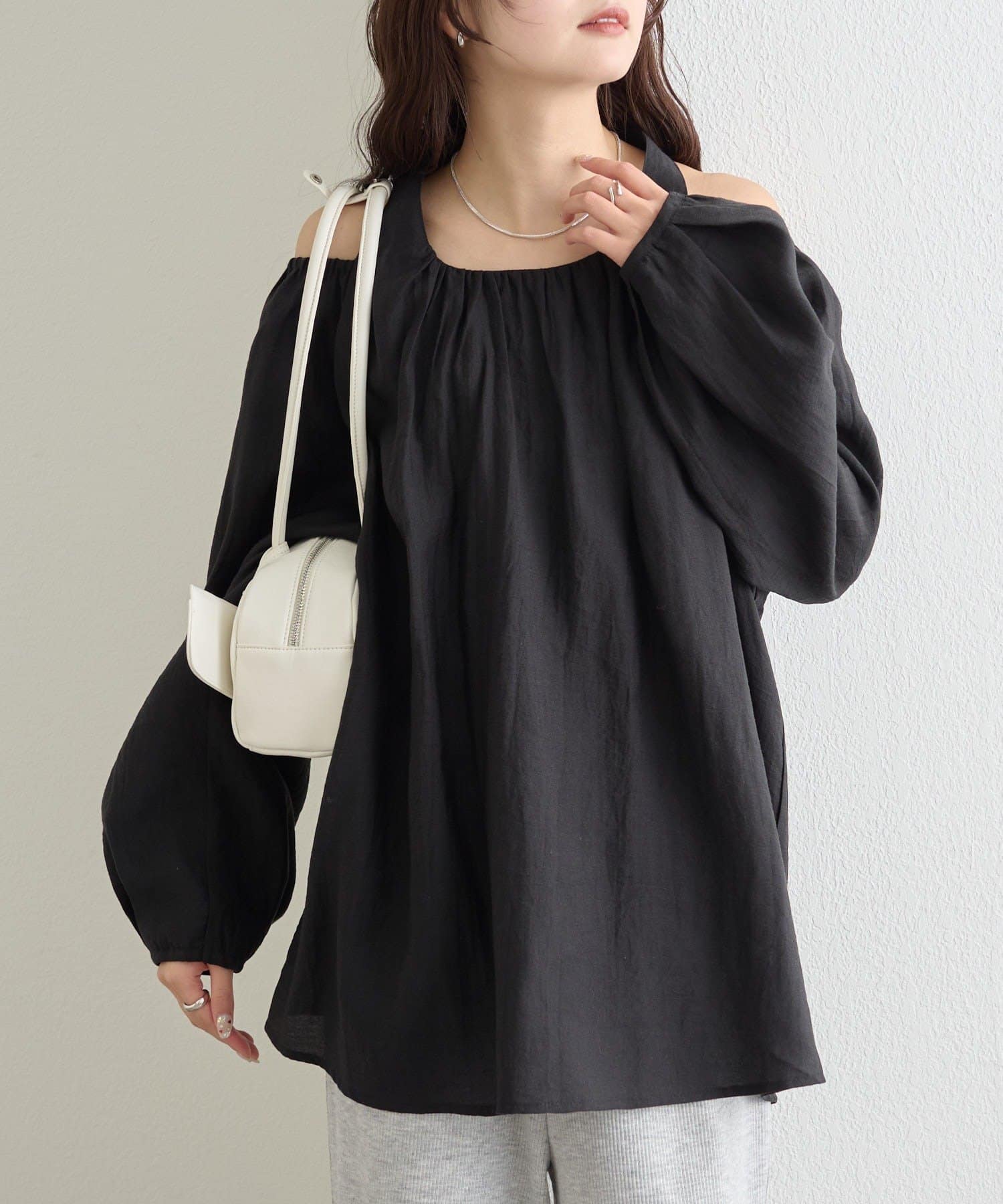 mystic(ミスティック) ホルターブラウス