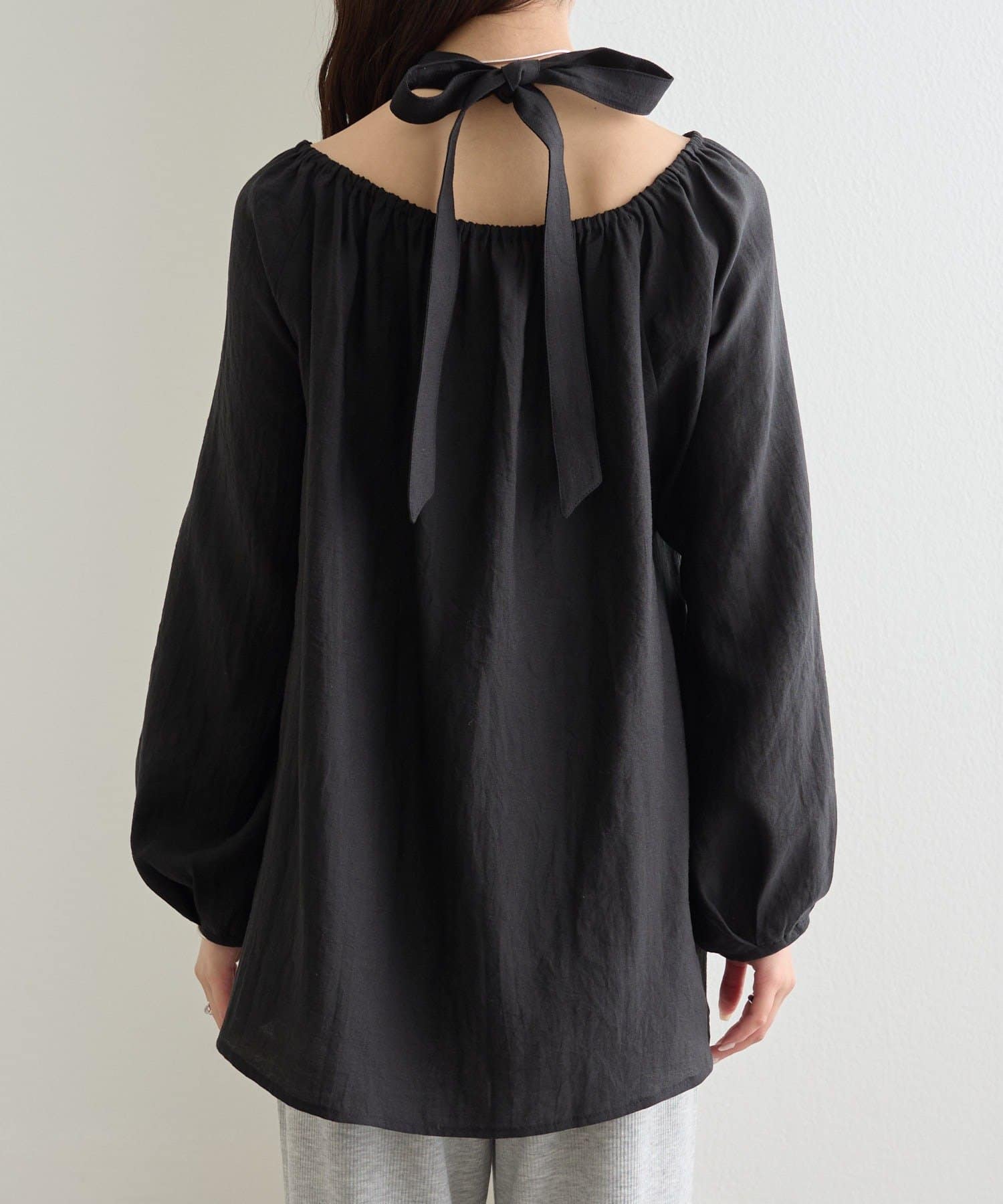 mystic(ミスティック) ホルターブラウス