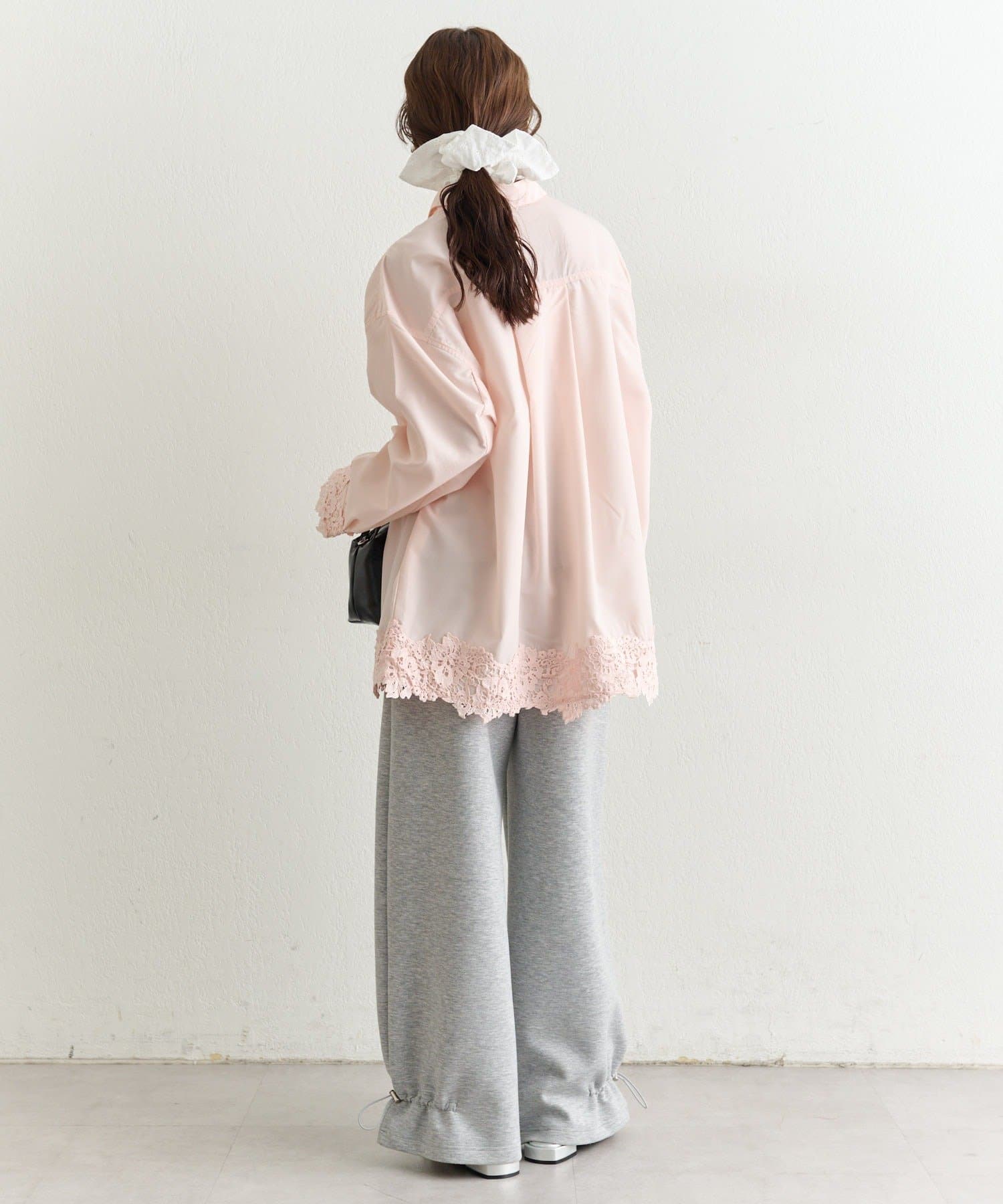 mystic(ミスティック) 裾レーススキッパーシャツ