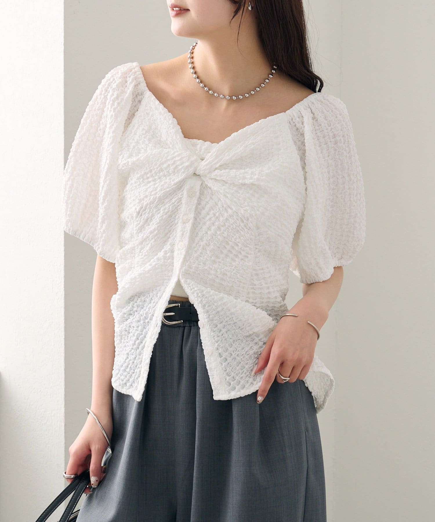 mystic(ミスティック) ハートネックパフブラウス