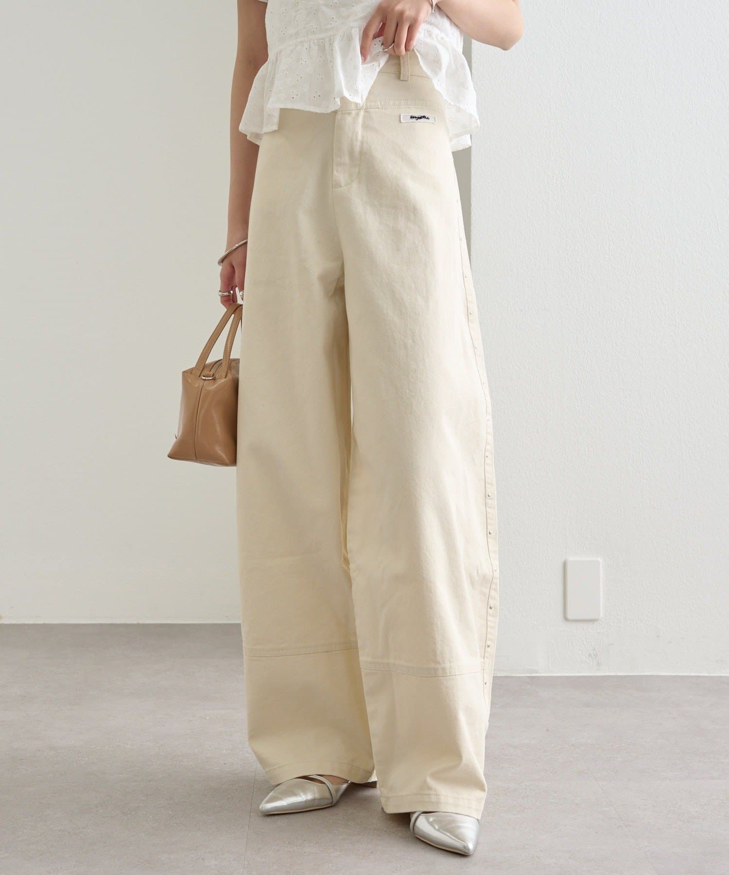 mystic(ミスティック) スタッズツイルパンツ