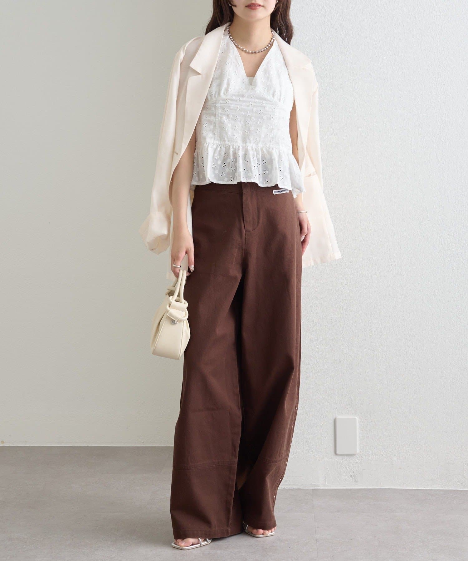 mystic(ミスティック) スタッズツイルパンツ