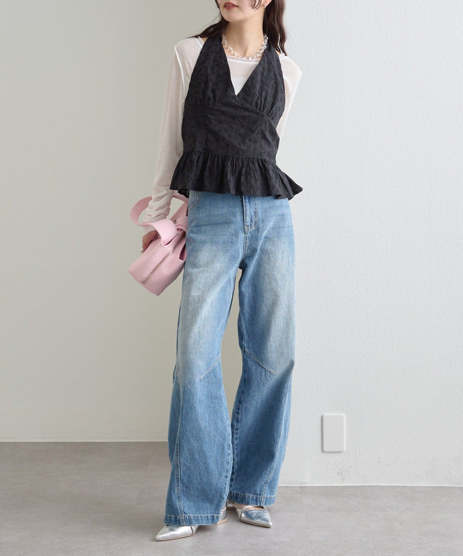 mystic(ミスティック) コットン刺繍ホルターネック