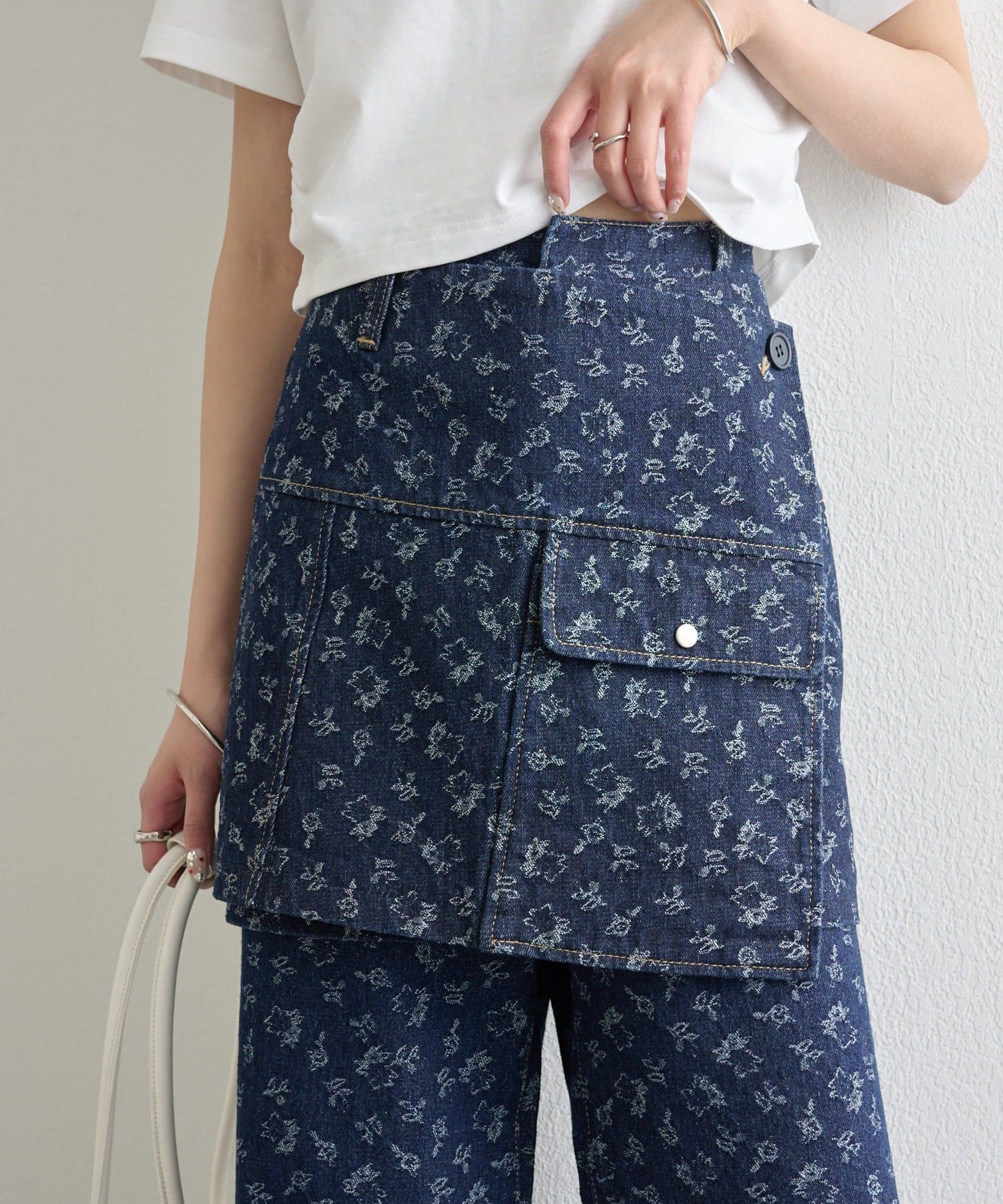 mystic(ミスティック) フラワーデニムラップスカート