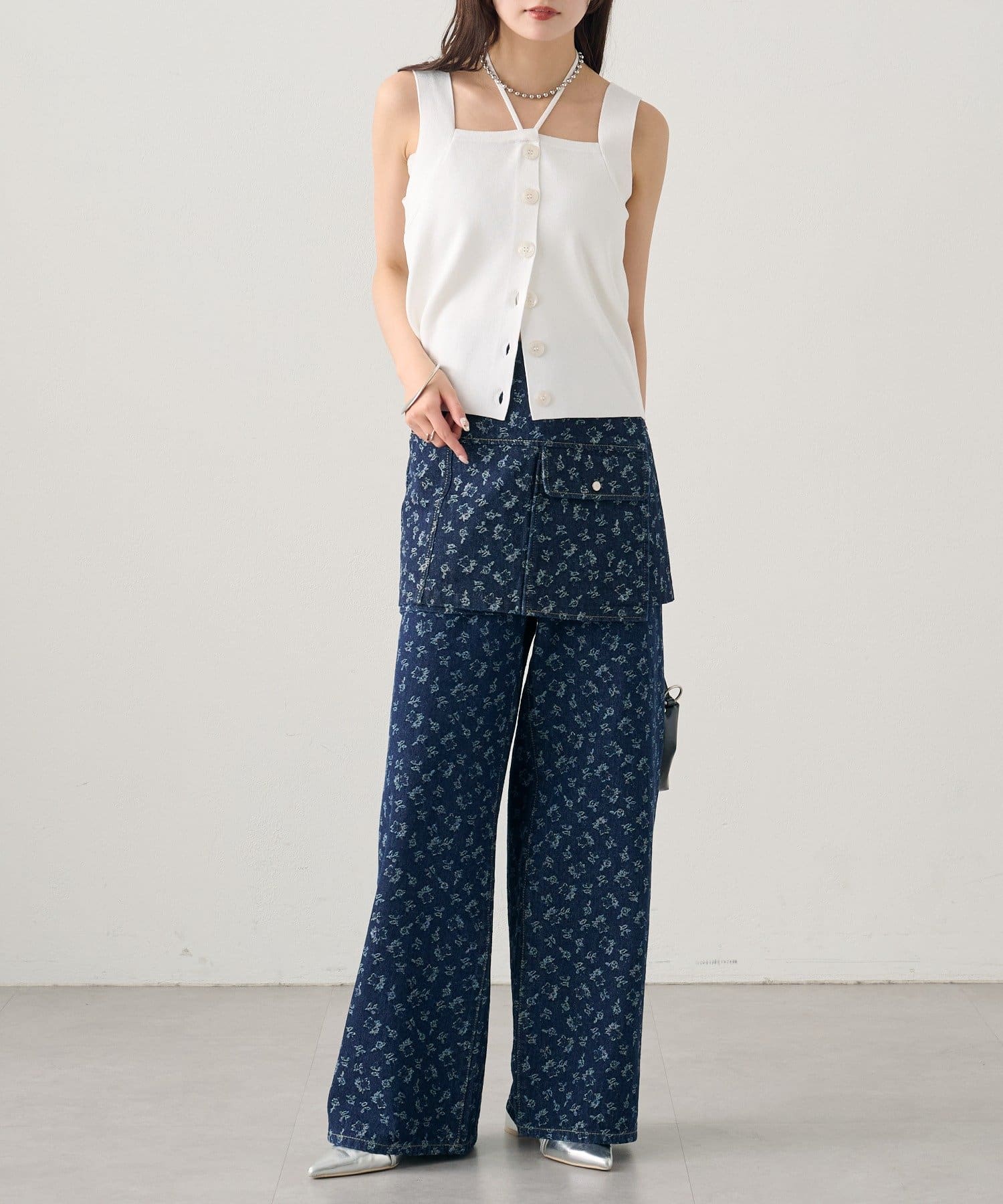 mystic(ミスティック) フラワーデニムラップスカート