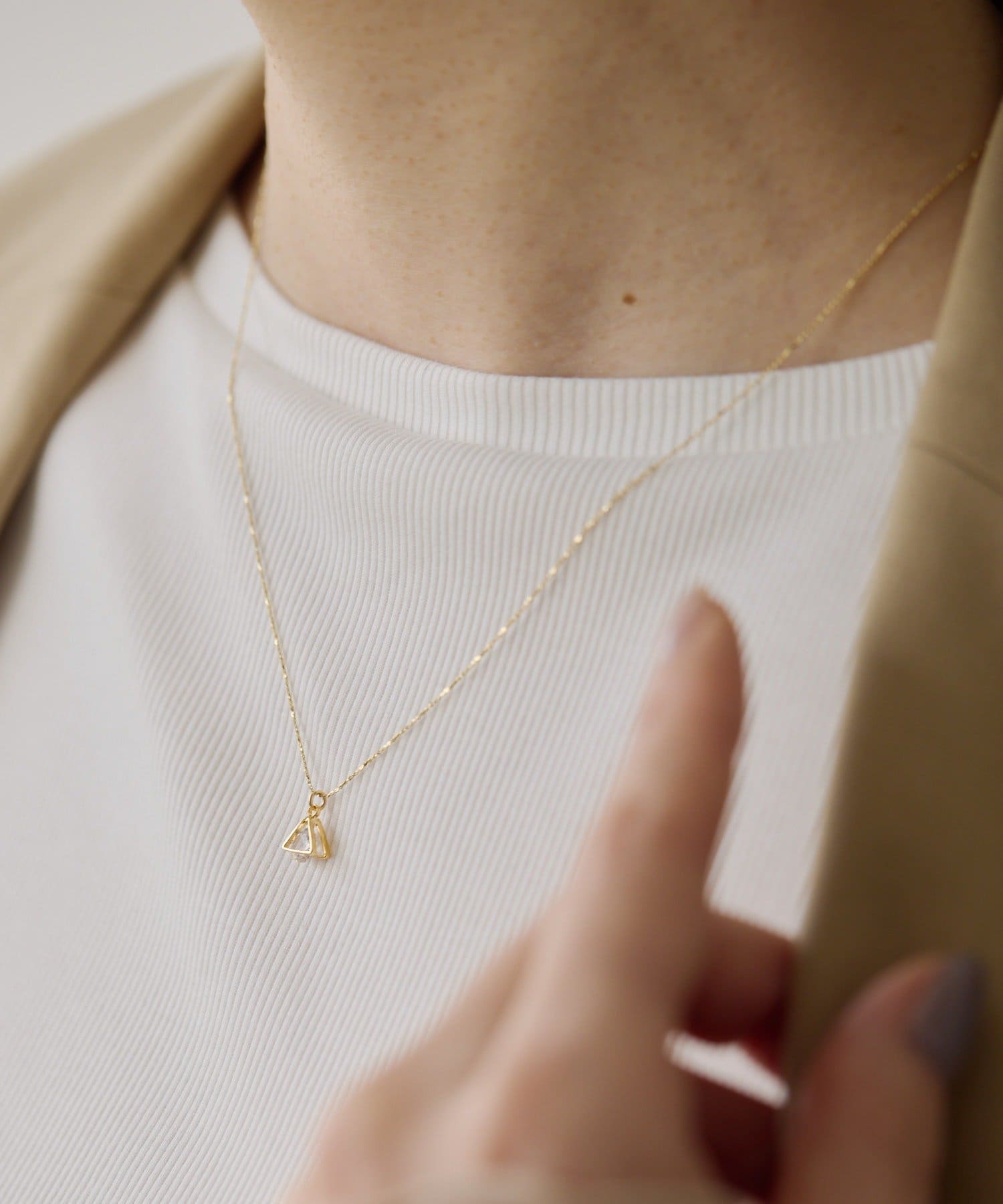 ear PAPILLONNER(イア パピヨネ) 三角×ジルコニアネックレス