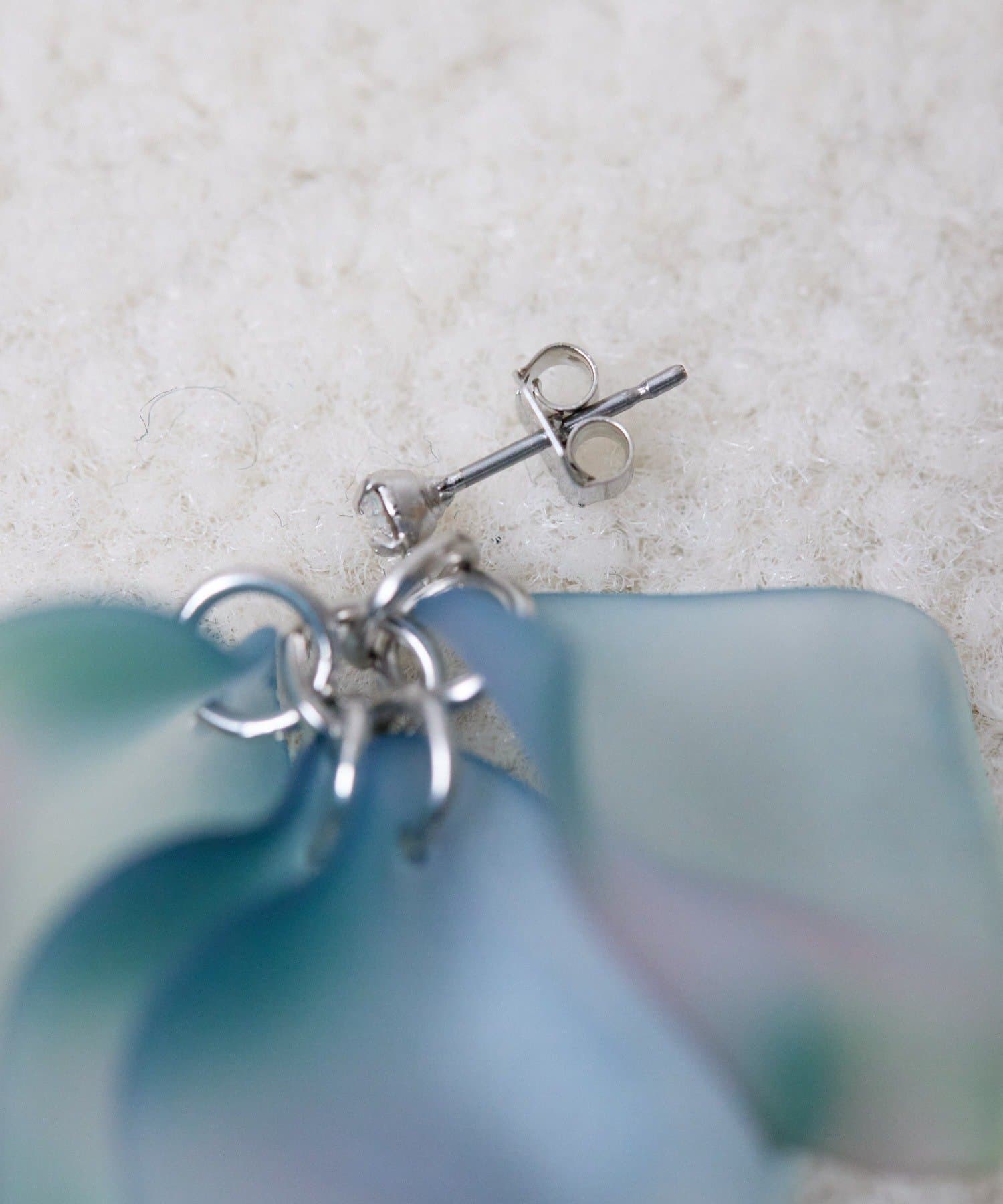 ear PAPILLONNER(イア パピヨネ) グラデフラワーピアス