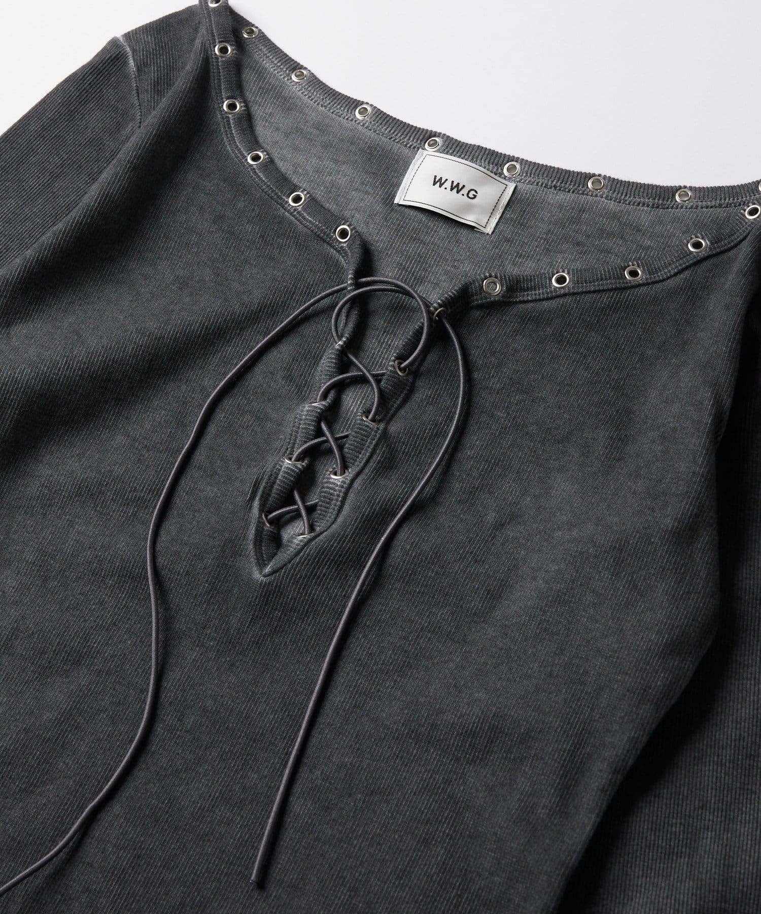 WHO’S WHO gallery(フーズフーギャラリー) プロセストレースアップトップス