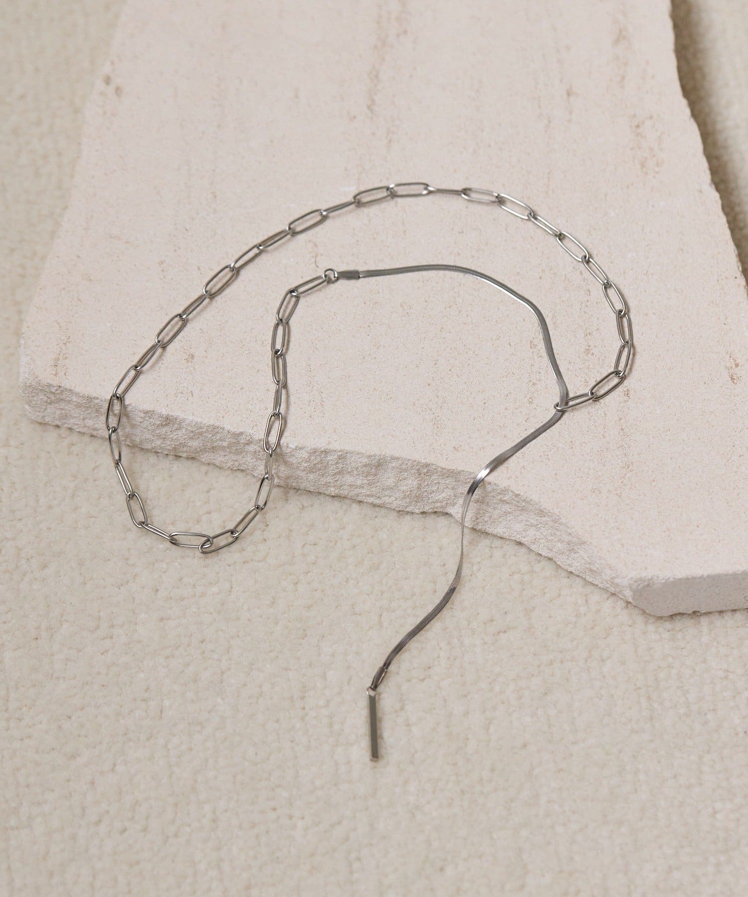 ear PAPILLONNER(イア パピヨネ) 《金属アレルギー対応/ステンレス》デザインY字ネックレス