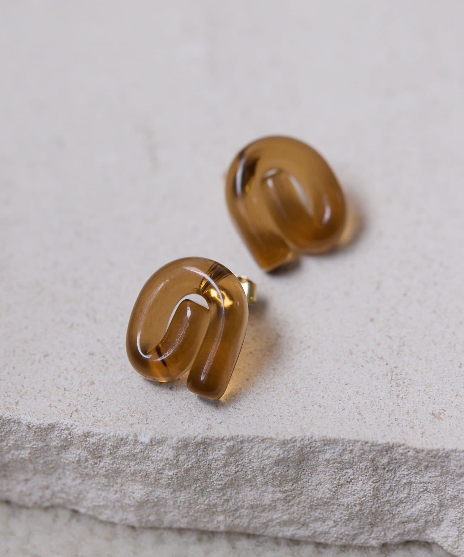 ear PAPILLONNER(イア パピヨネ) のんのん樹脂ピアス