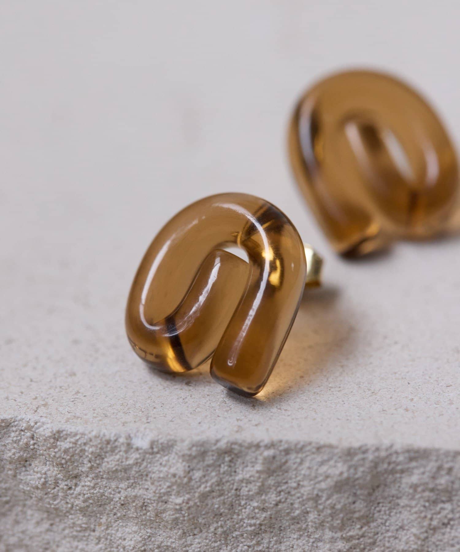 ear PAPILLONNER(イア パピヨネ) のんのん樹脂ピアス