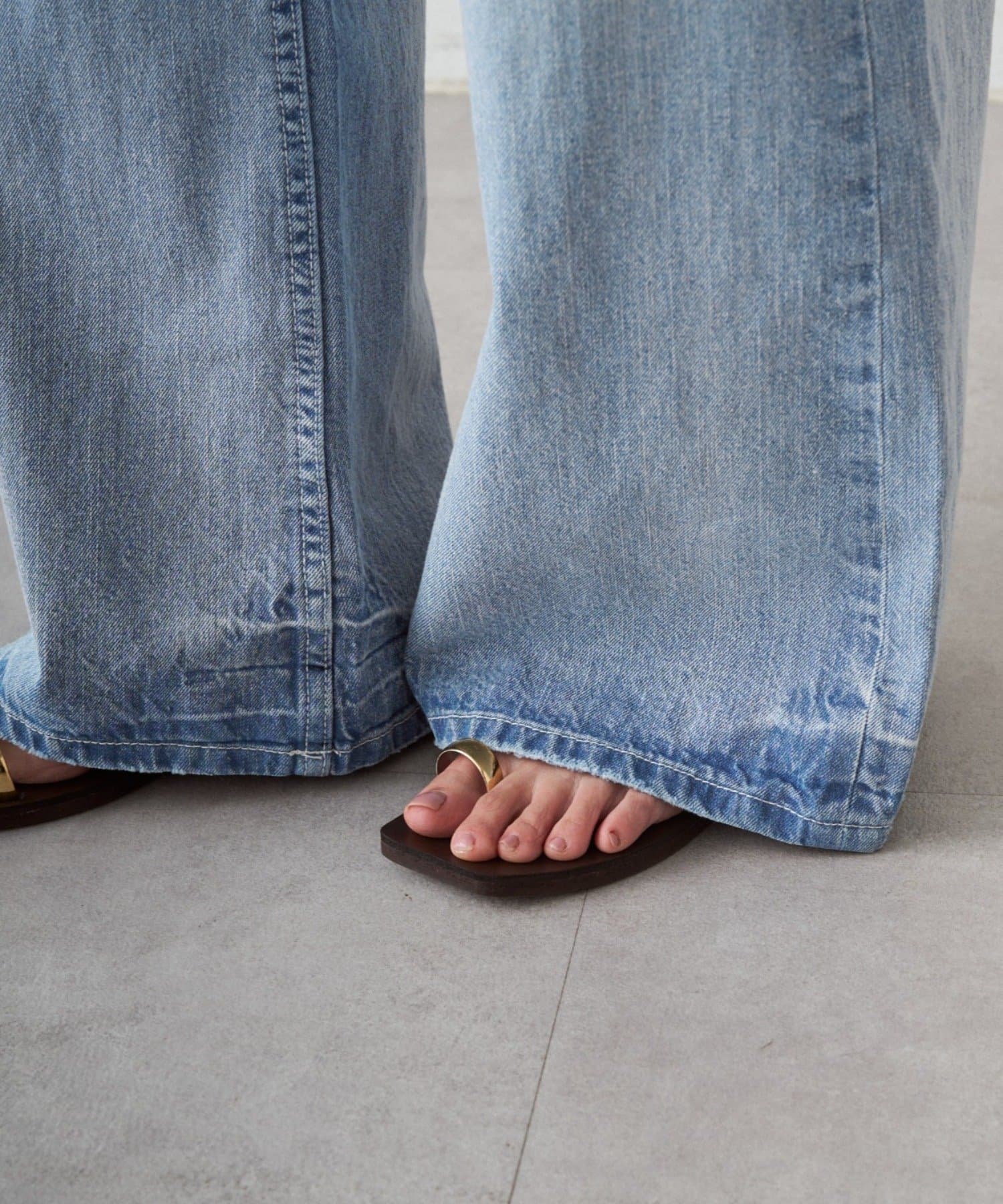 LOUNGEDRESS(ラウンジドレス) ハイウエストダメージデニムパンツ