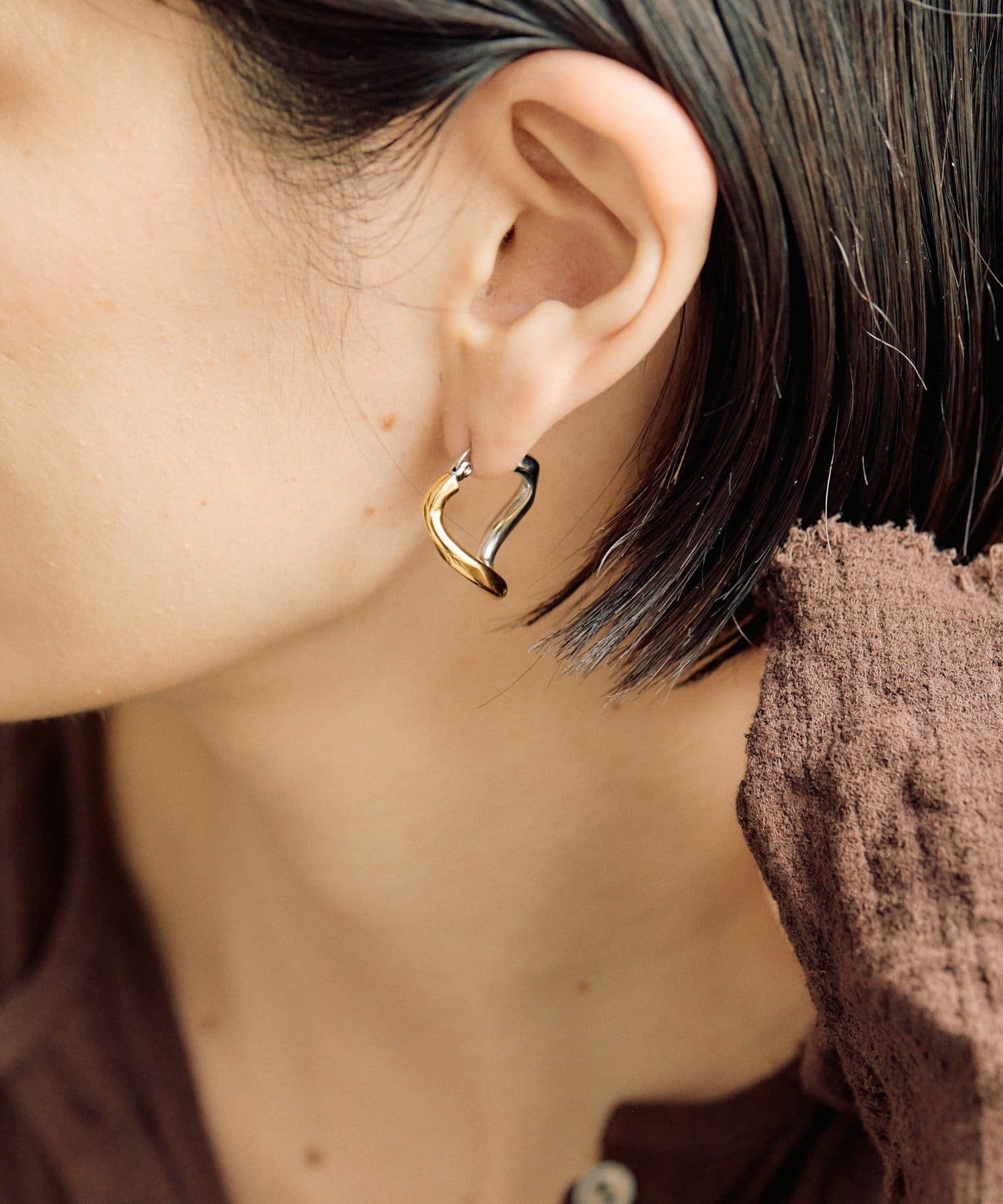 ステンレスバイカラーツイストピアス