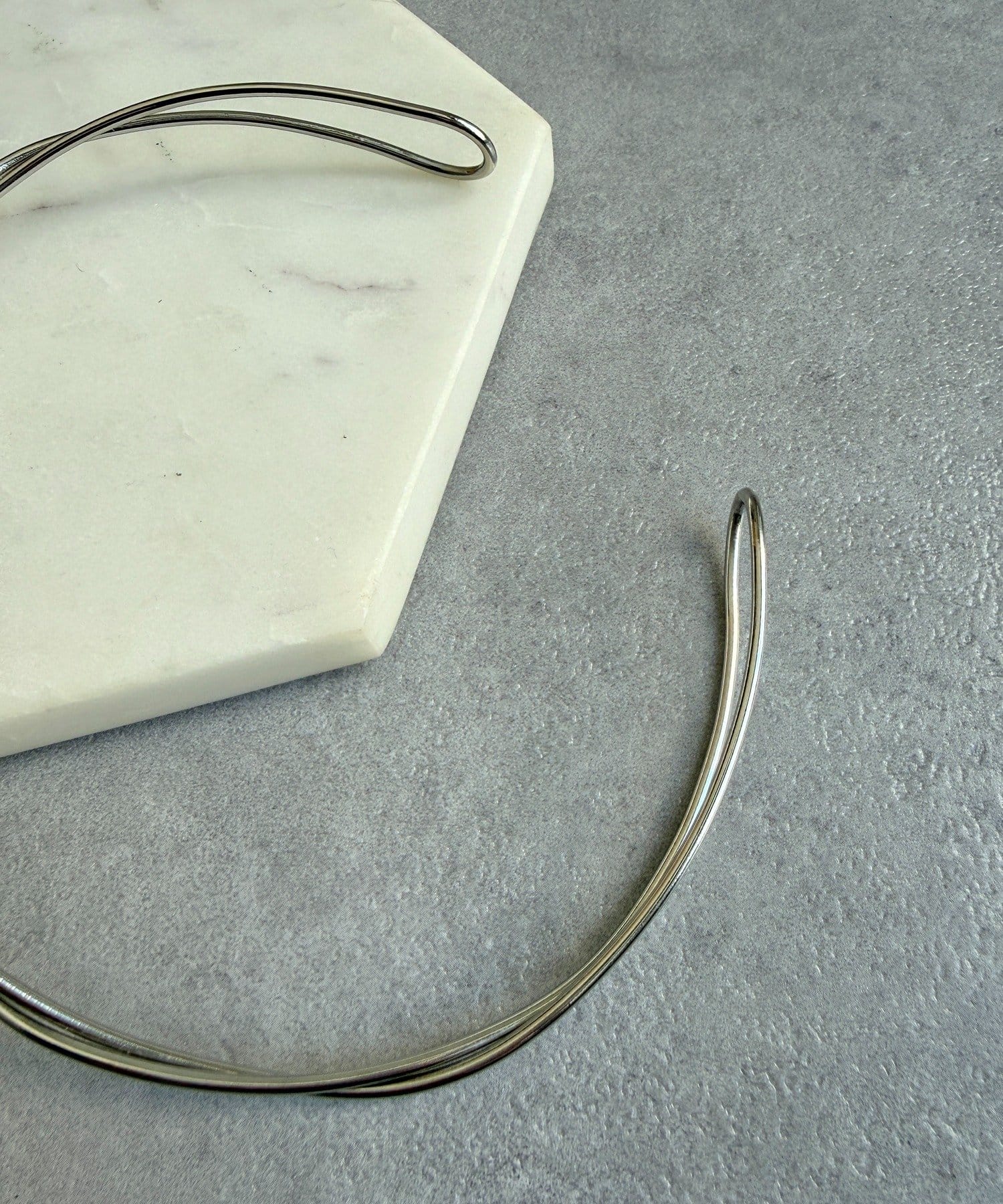 DOUDOU(ドゥドゥ) ウェーブリングチョーカー