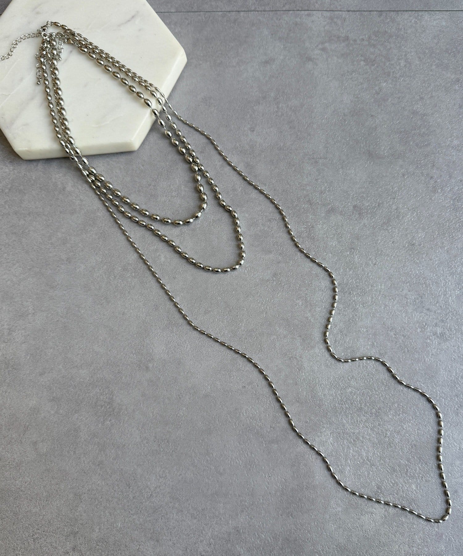 DOUDOU(ドゥドゥ) 3連変形ボールチェーンネックレス