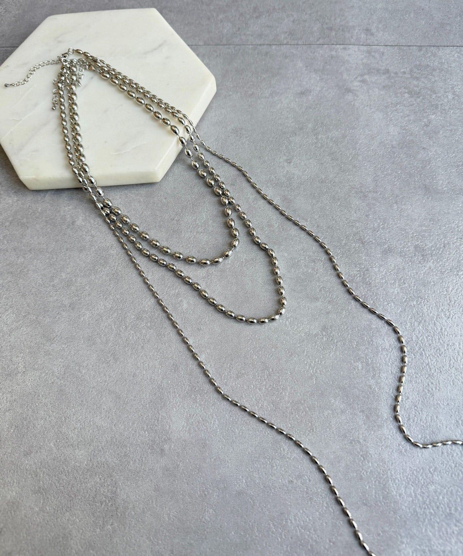 DOUDOU(ドゥドゥ) 3連変形ボールチェーンネックレス