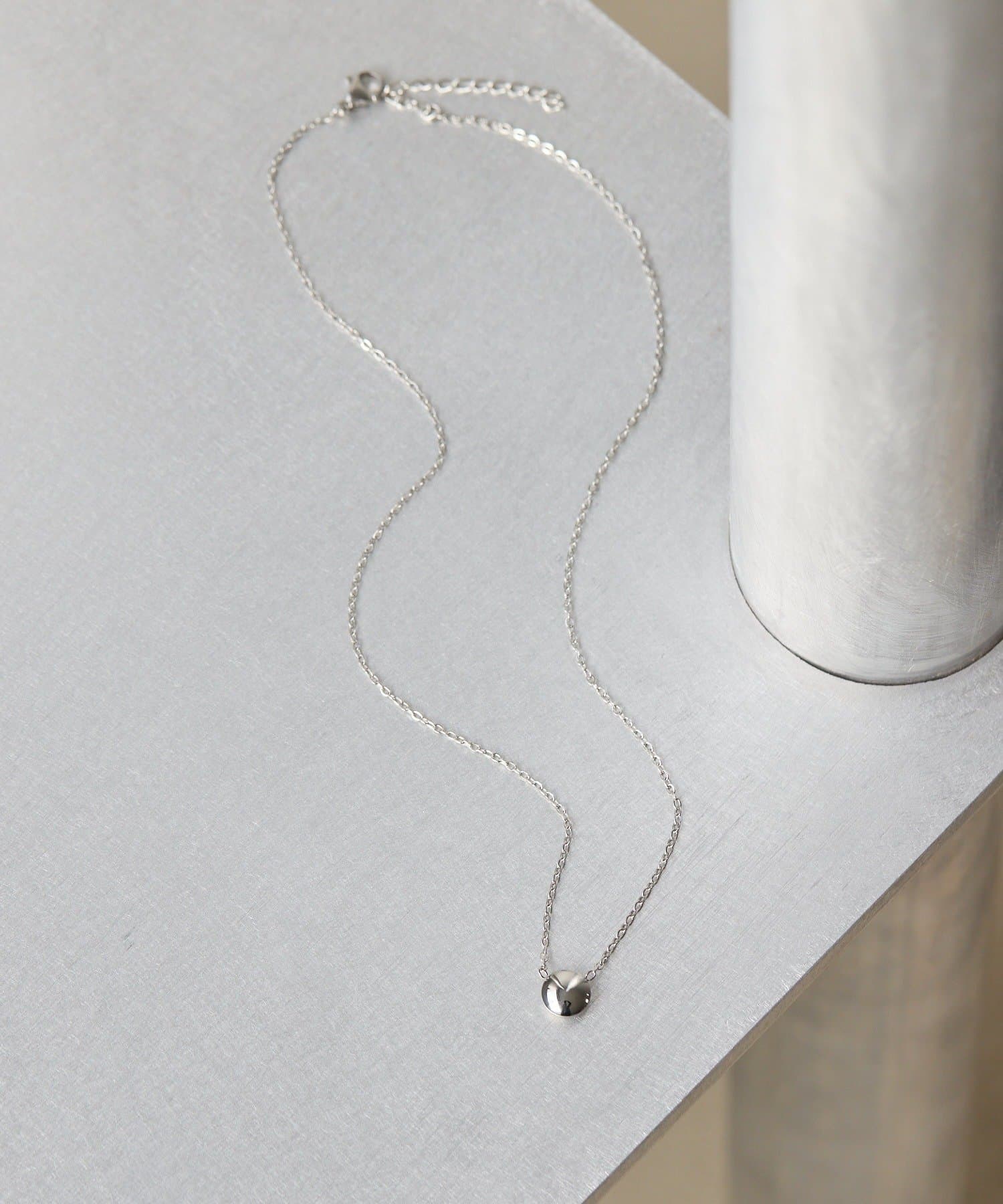 ear PAPILLONNER(イア パピヨネ) 《金属アレルギー対応/ステンレス》平丸トップネックレス