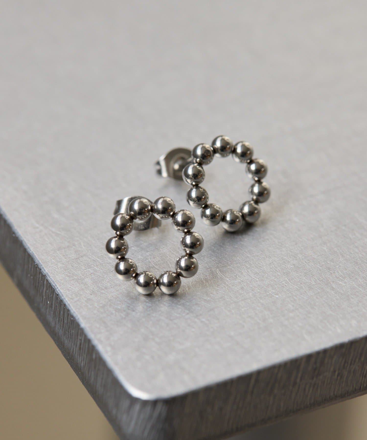 ear PAPILLONNER(イア パピヨネ) 《金属アレルギー対応/ステンレス》ボールサークルピアス