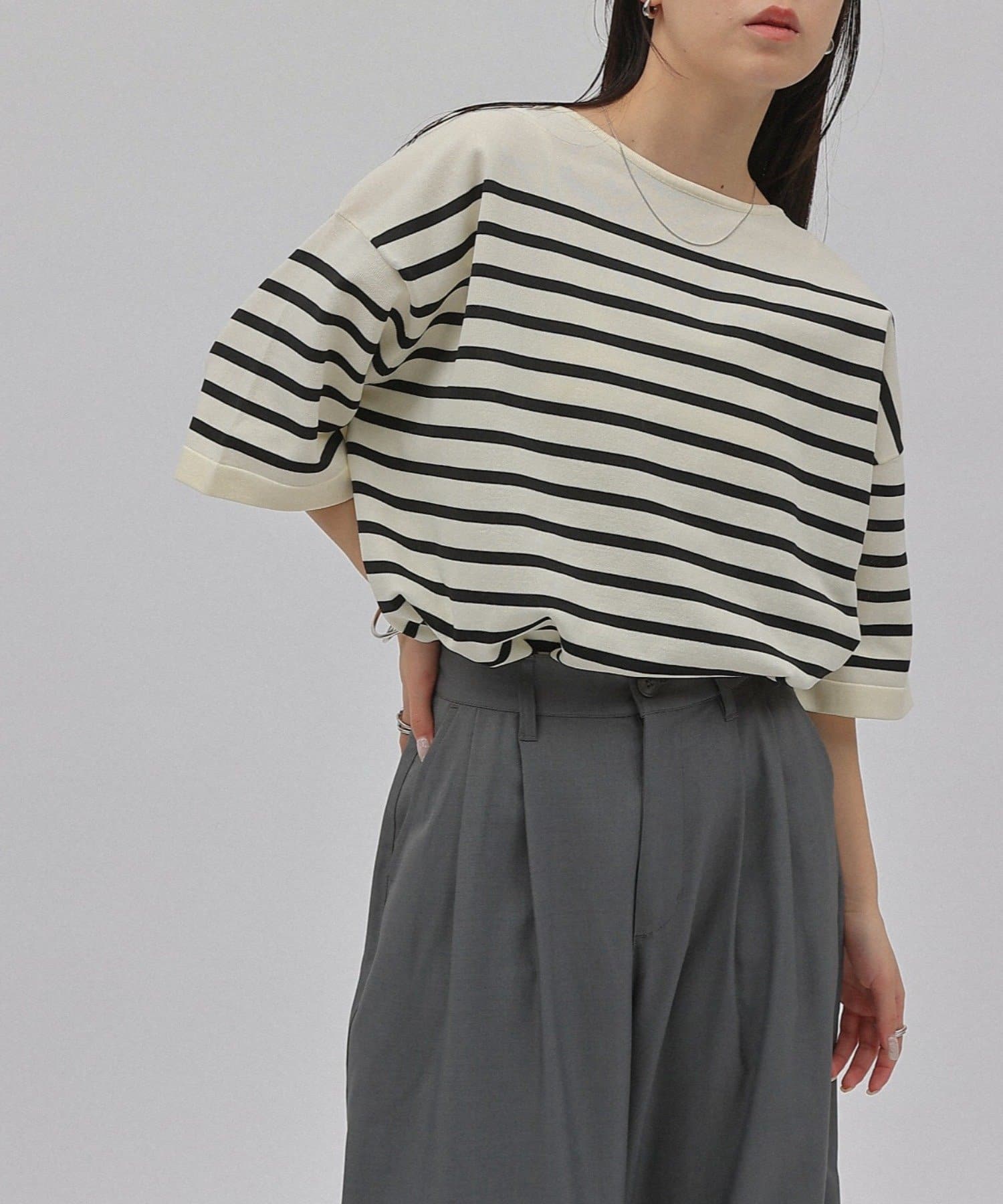 COLONY 2139(コロニー トゥーワンスリーナイン) エステルヤーンゆるシルエット半袖プルオーバー