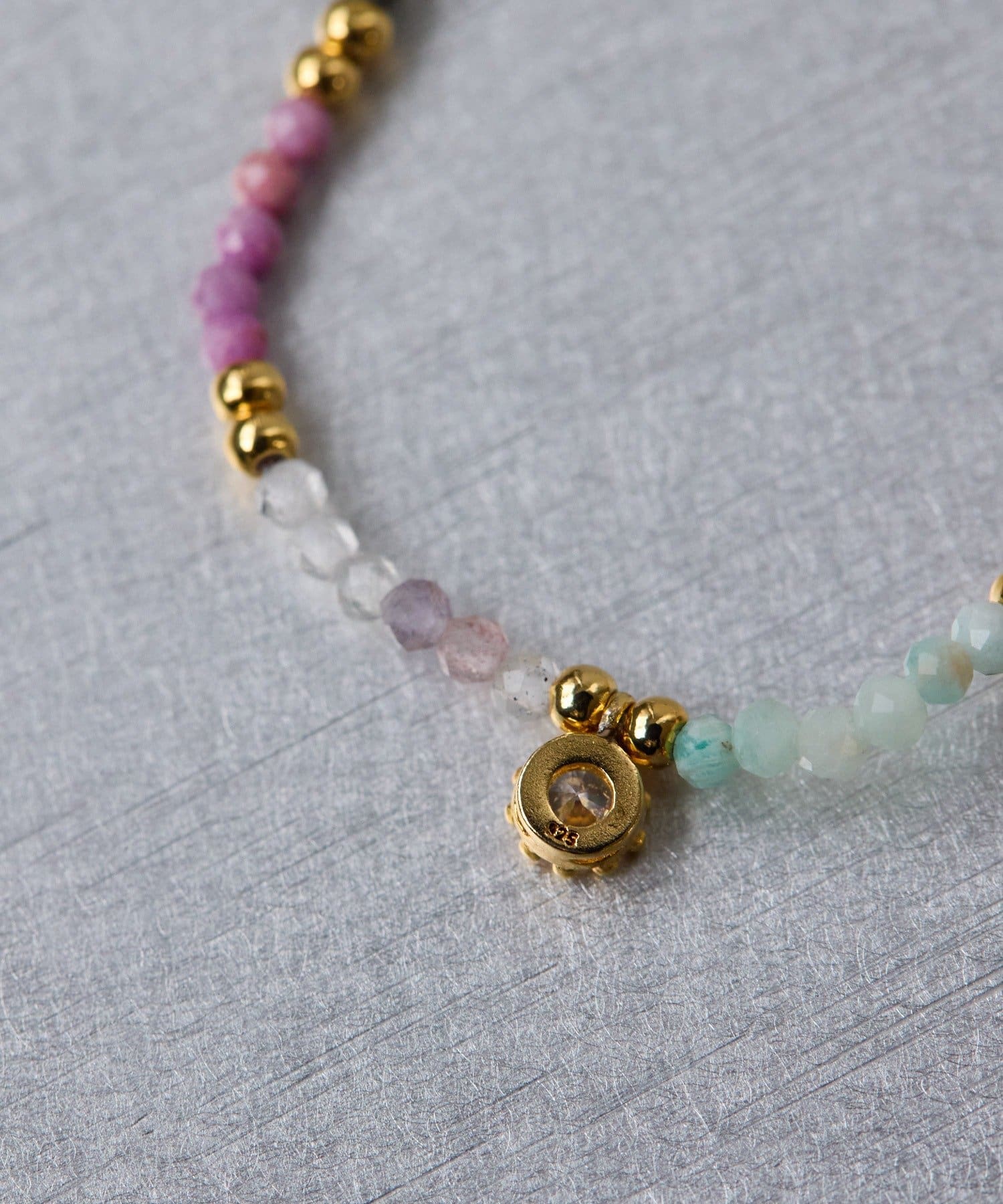 ear PAPILLONNER(イア パピヨネ) 《スターリングシルバー使用》グラデストーンブレスレット