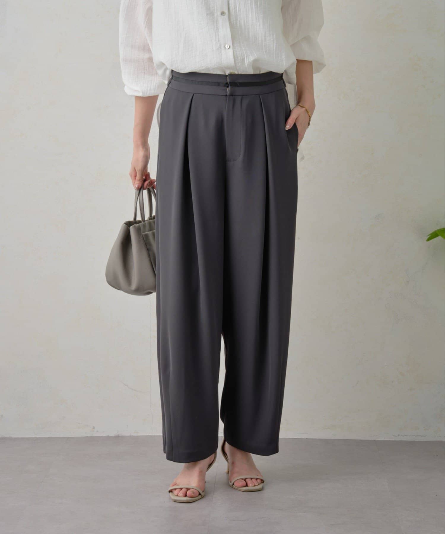 Jena　espace merveilleux(ジェナ　エスパスメルヴェイユ) ウエストライントロミパンツ