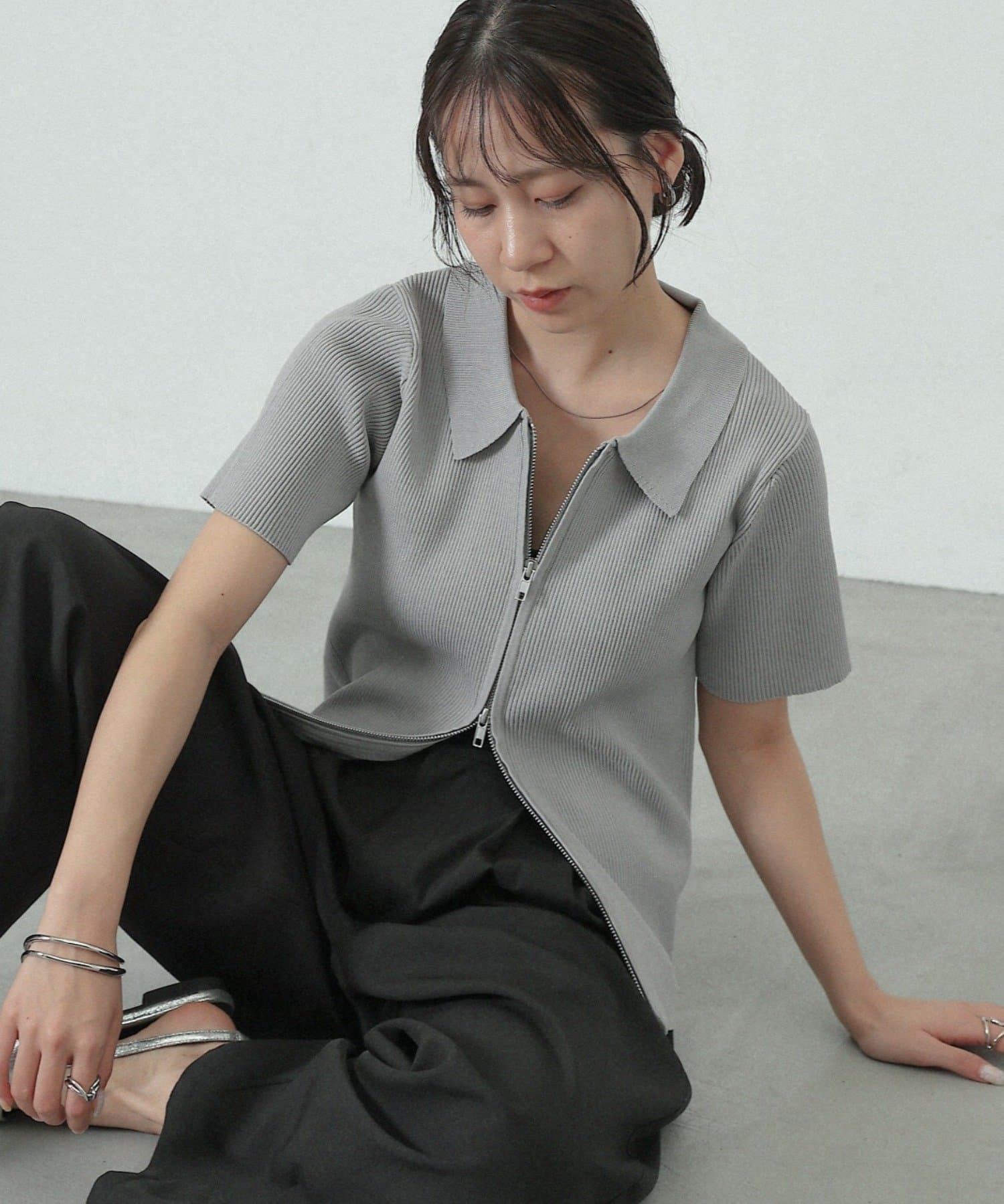 COLONY 2139(コロニー トゥーワンスリーナイン) エステルヤーン半袖衿付きWジップ