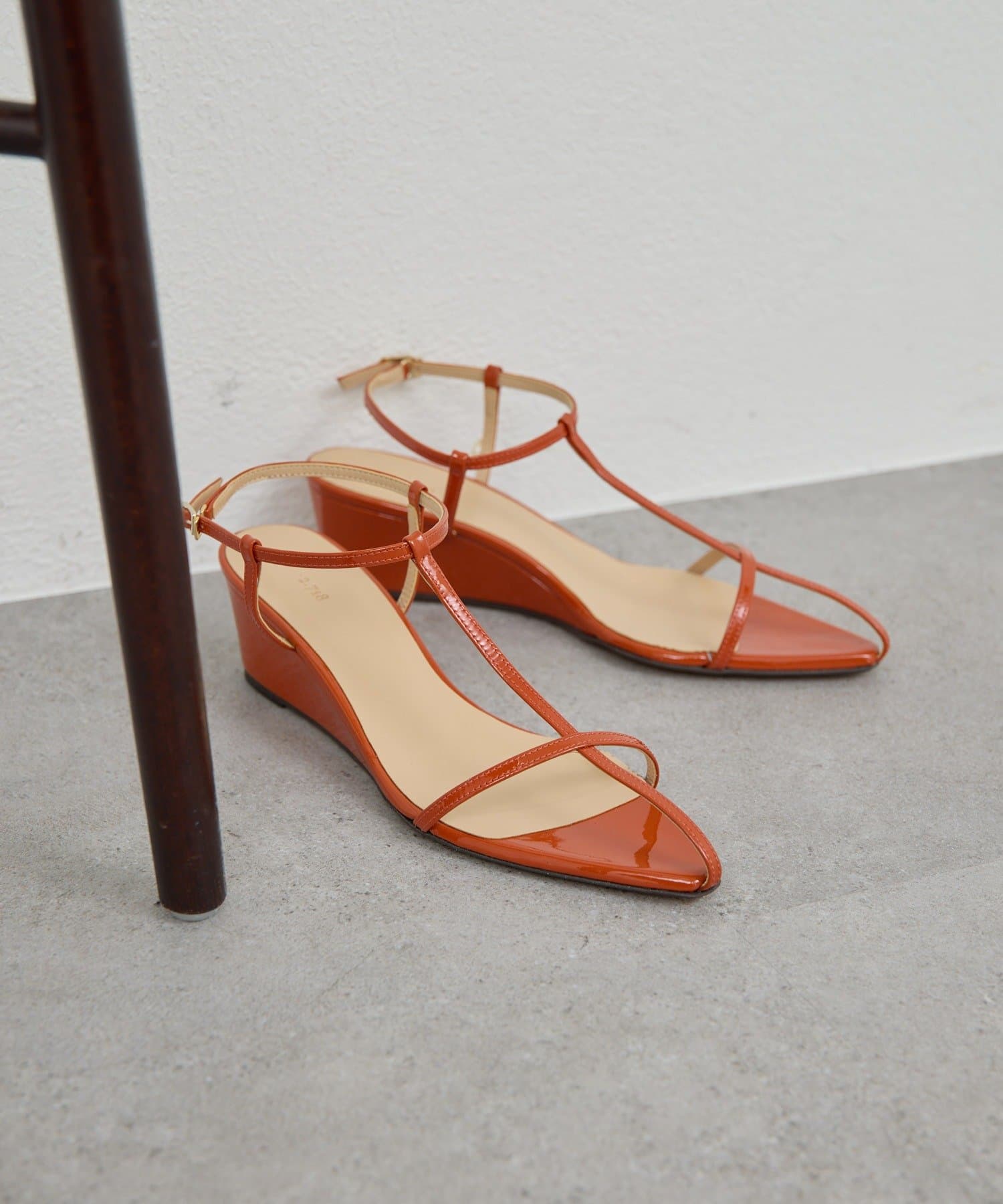 GALLARDAGALANTE(ガリャルダガランテ) 【2.718】ナローストラップサンダル