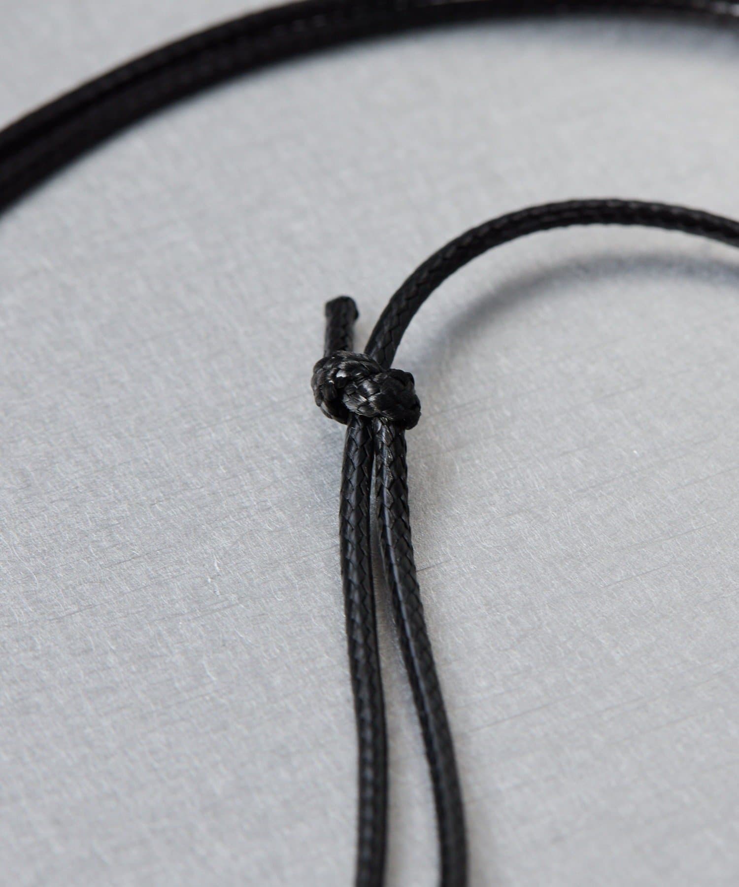 ear PAPILLONNER(イア パピヨネ) ホースシュースライドネックレス